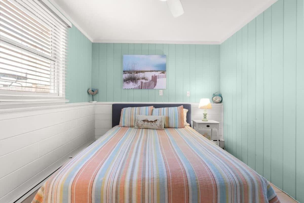 Walk to Beach Playground Lighthouse North End