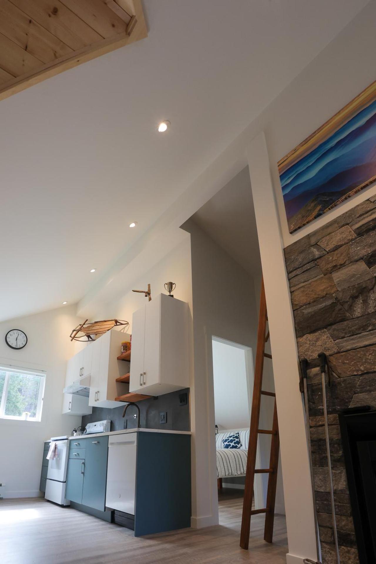 "NEWLY BUILT HOME" on 5 acres by the beach