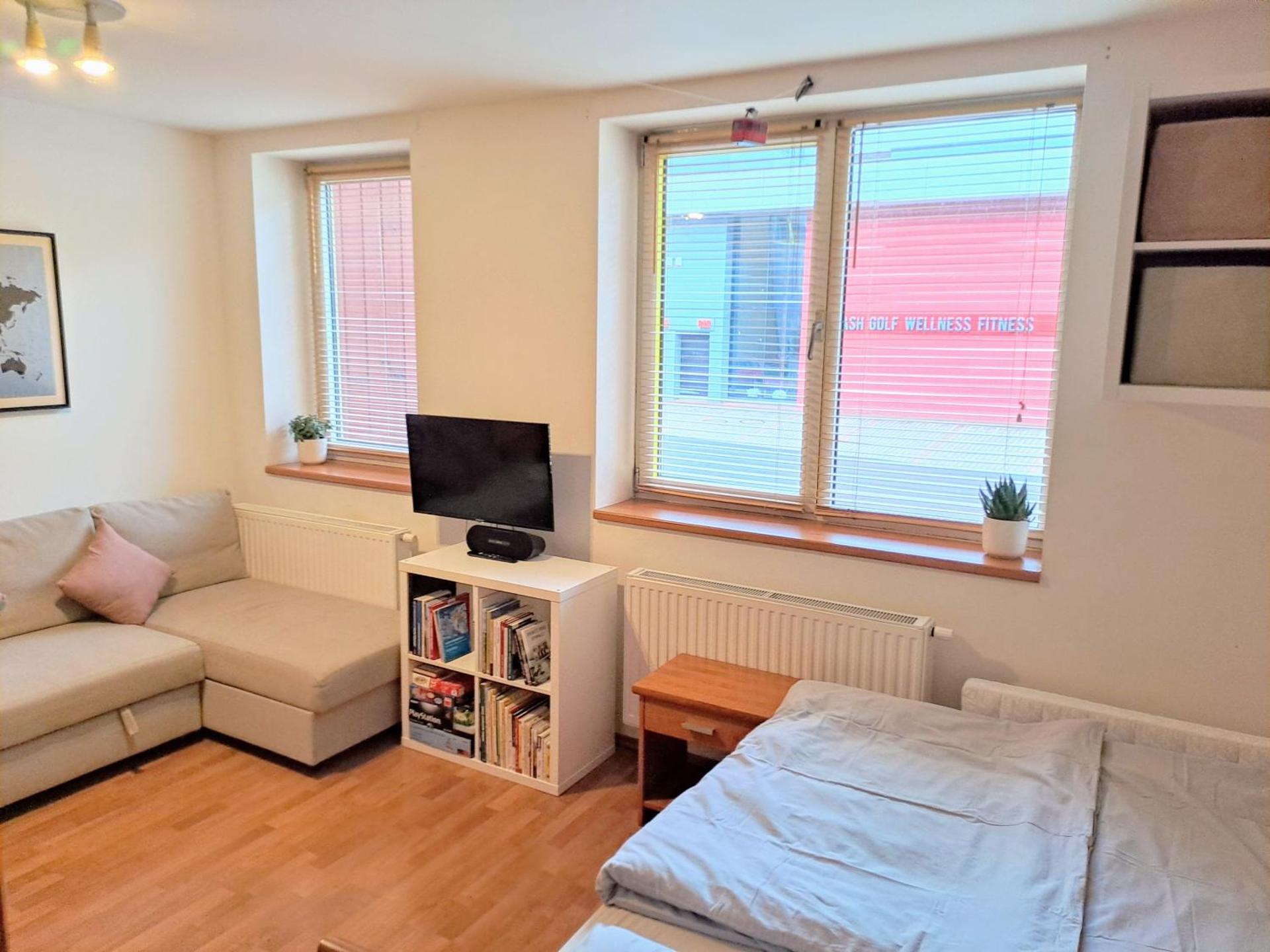 HARRADISE - Plně vybavený apartmán pod Mumlavským vodopádem, přímo na cestě na HŘEBENY, ideální na BĚŽKY a SKIALPY, ZAHRADA na zimní radovánky, kousek do CENTRA i SKIAREÁLU, vybavení i pro DĚTI, absolutní KLID