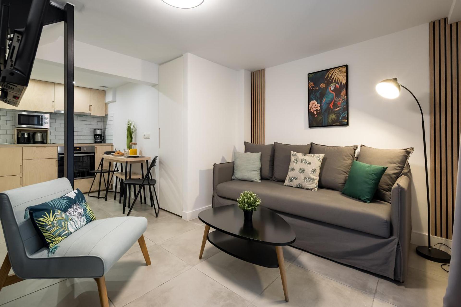 Studio - Split Level