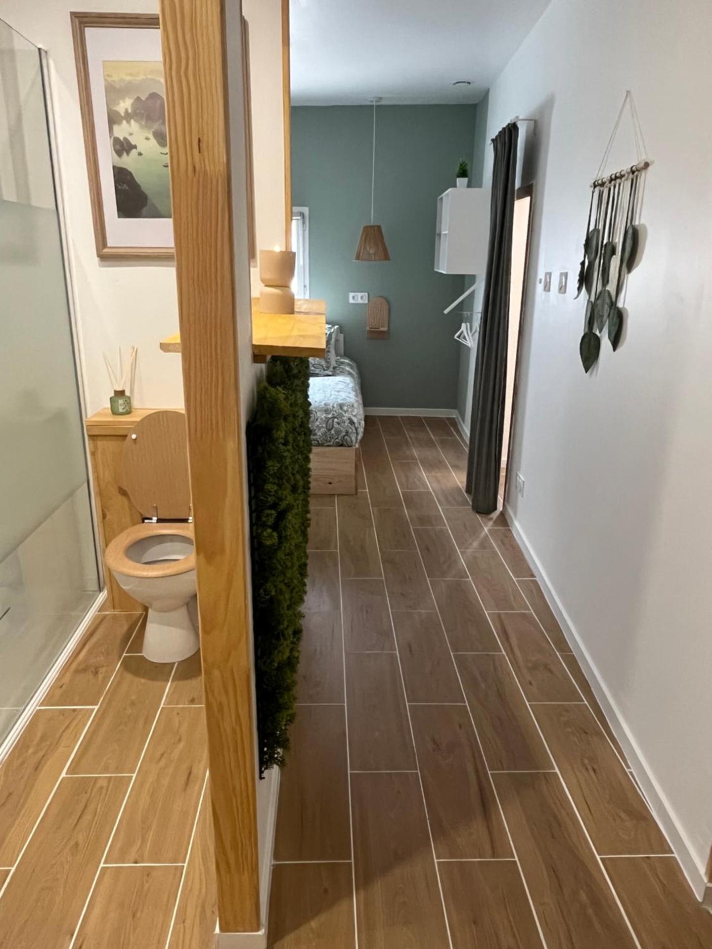 Chambre et Spa Sud Doré avec Piscine en saison