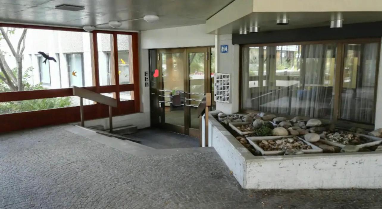 Executive Suite Top Location & Fast Free Wi-Fi & AC & Parking