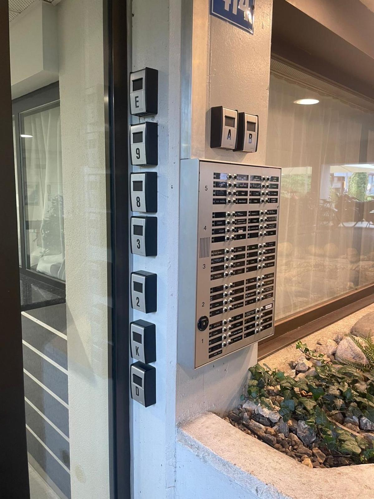 Executive Suite Top Location & Fast Free Wi-Fi & AC & Parking