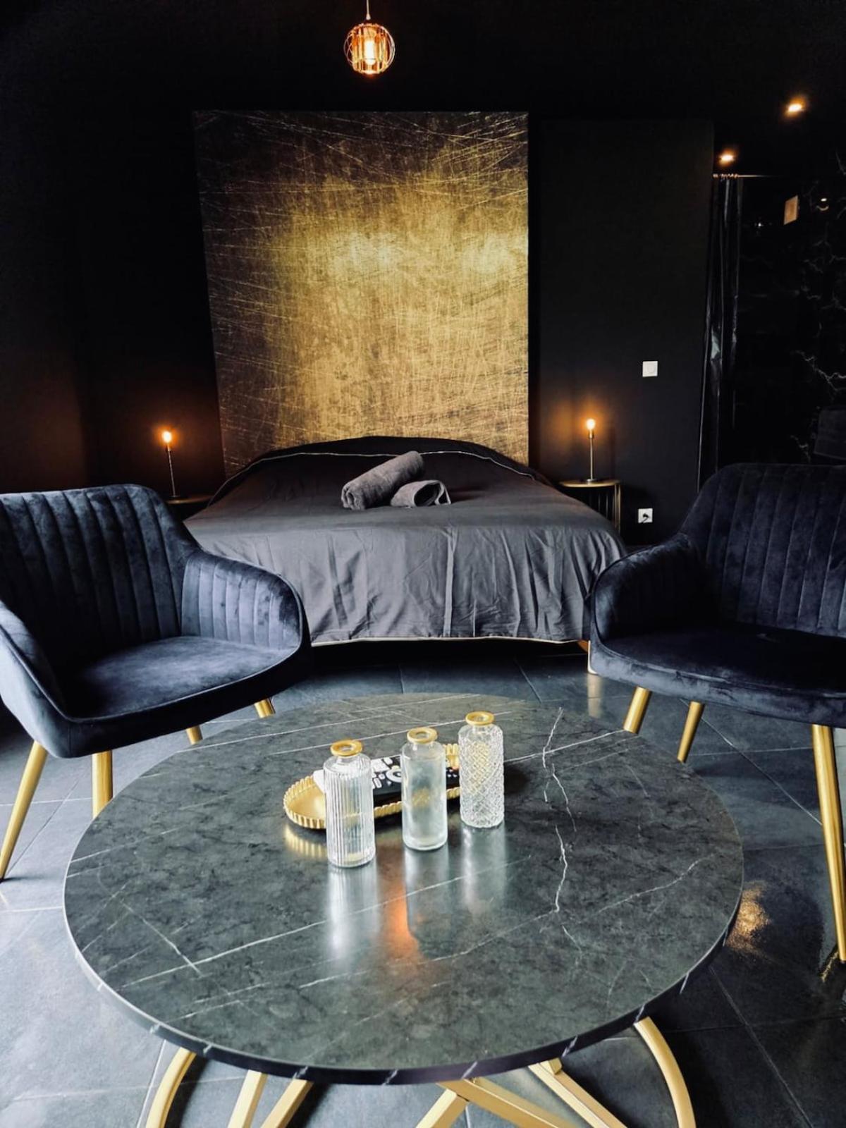 Suite with private Jacuzzi