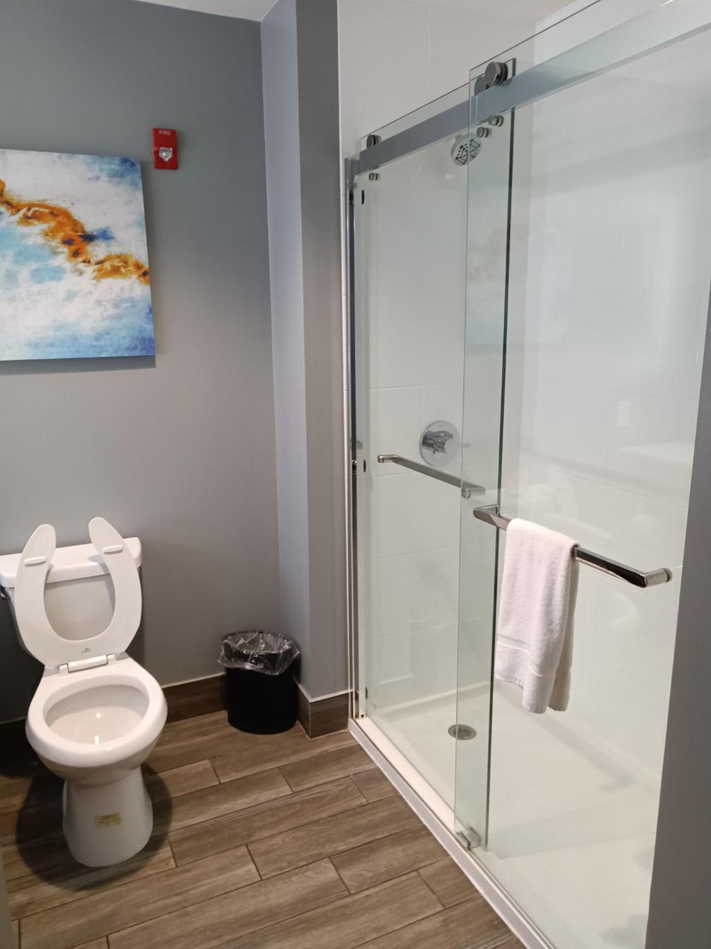 King Room - Non-Smoking