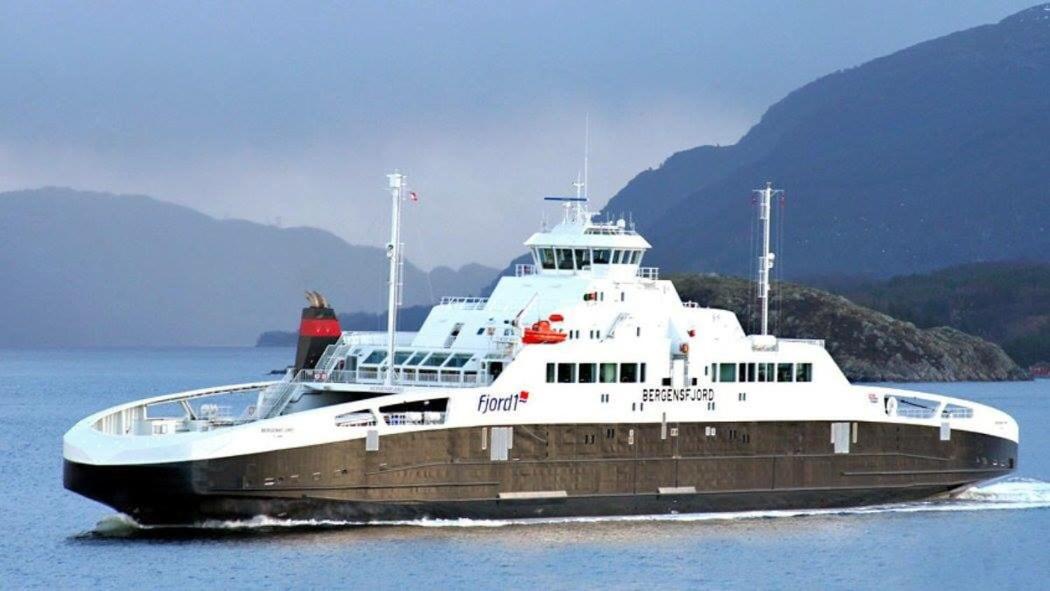 Seaside Cabin with panoramic view