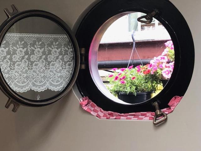 Houseboat Tante Piet