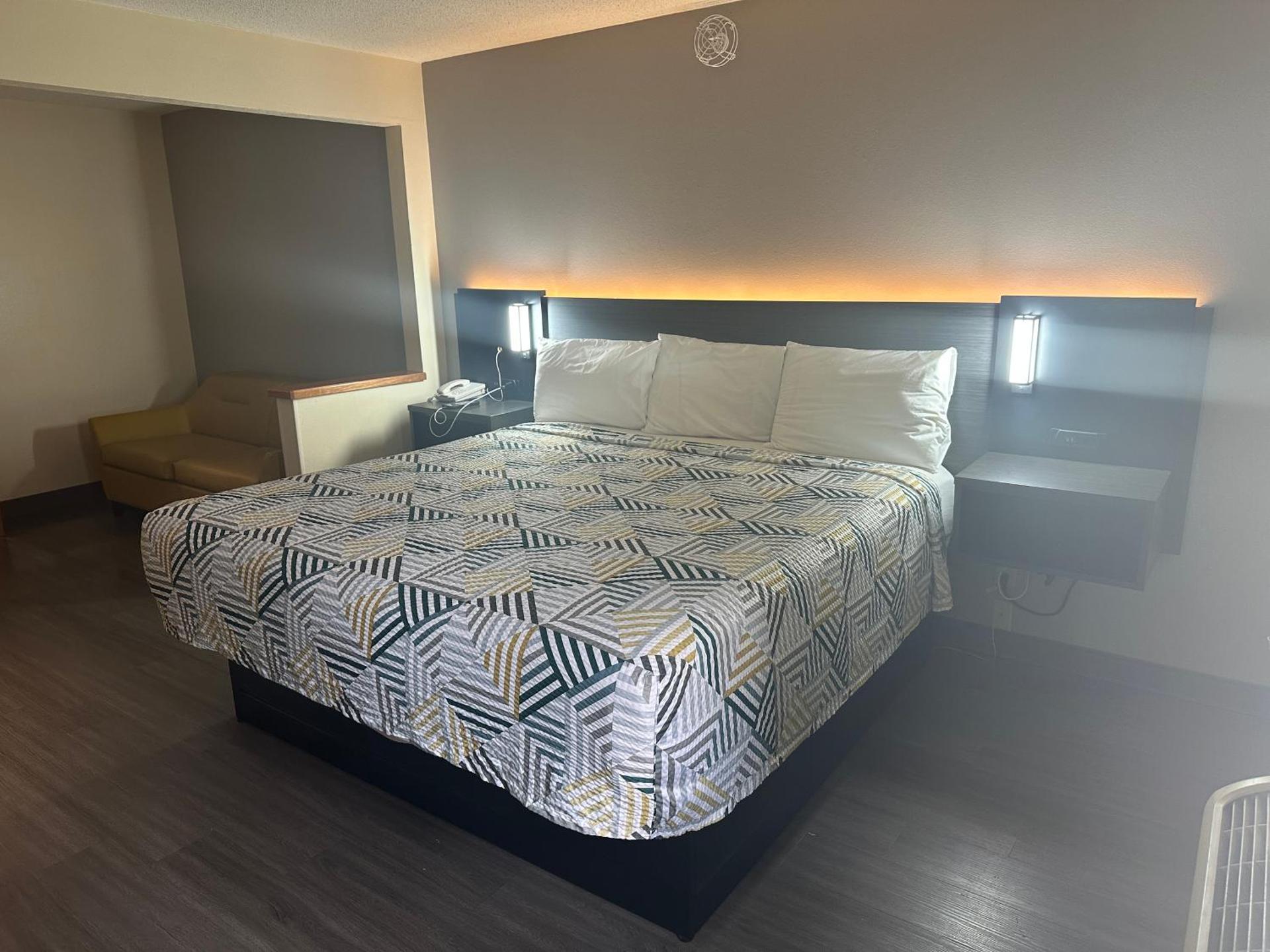 Motel 6-Anderson, IN