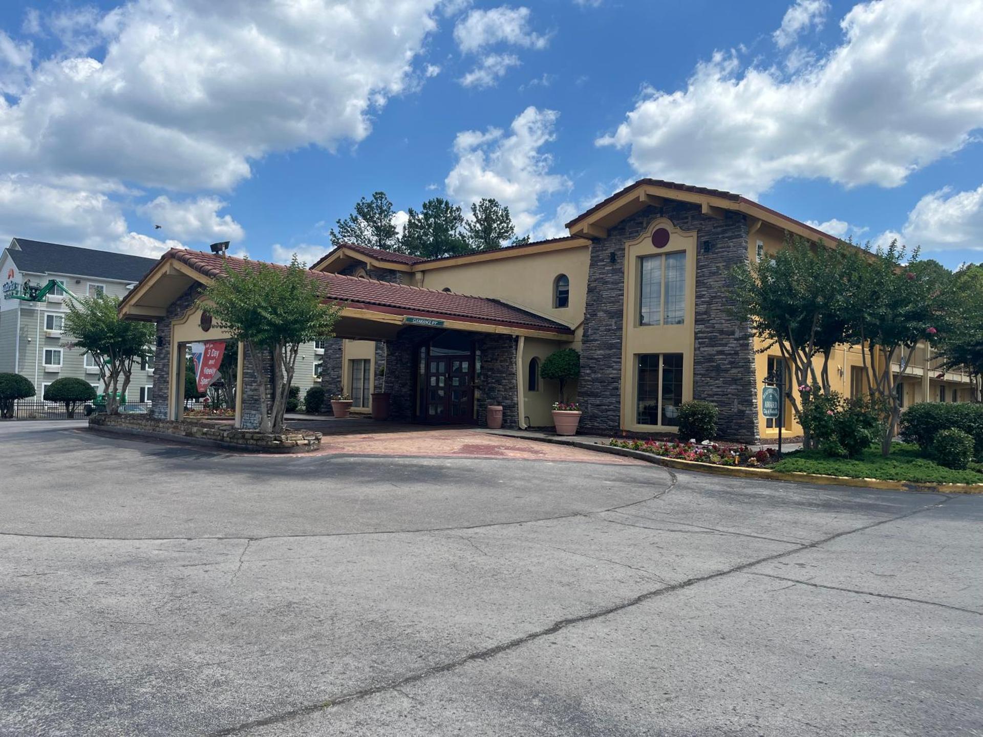 Studio 6 Huntsville, AL University Drive