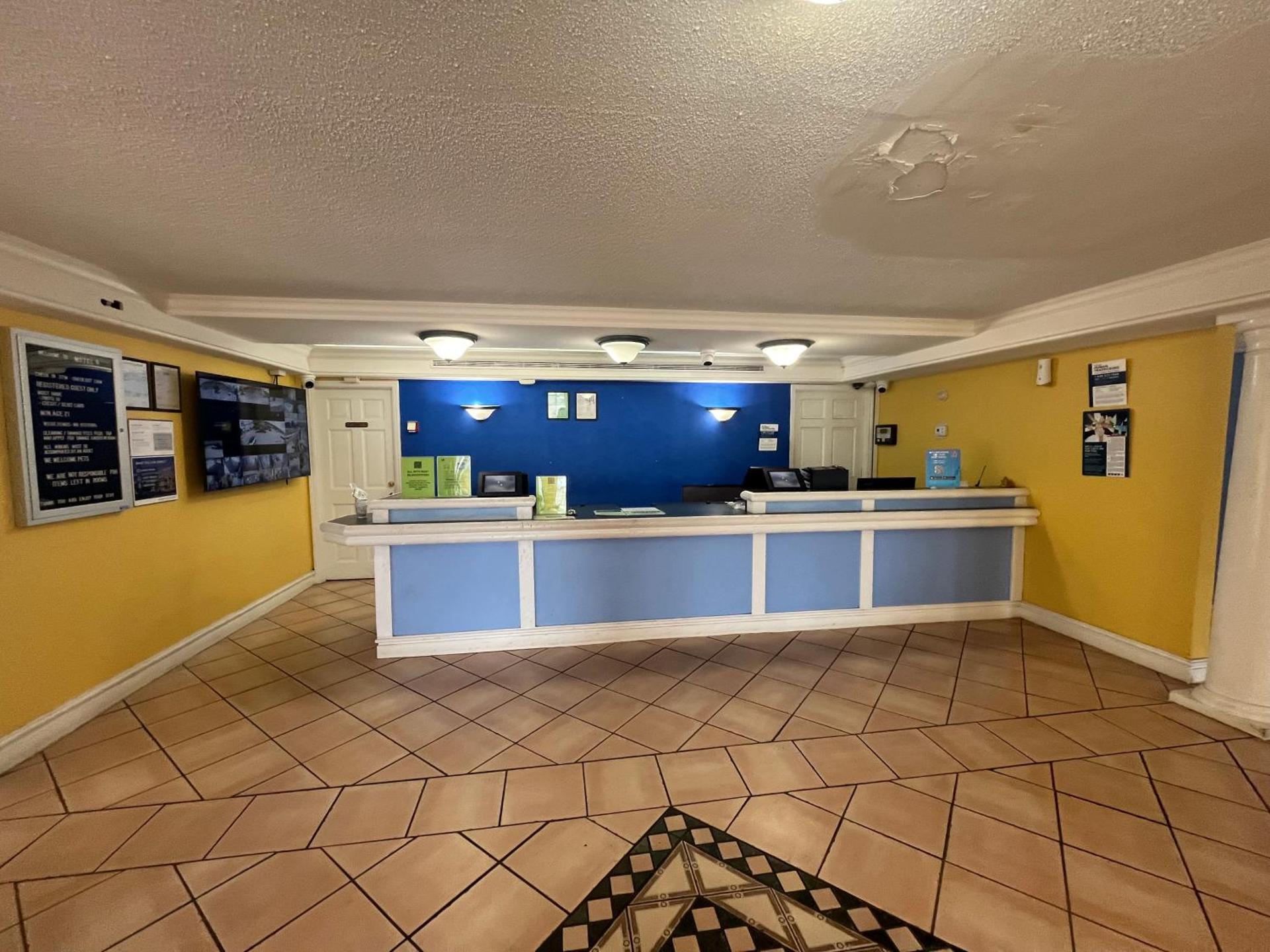 Studio 6 Huntsville, AL University Drive