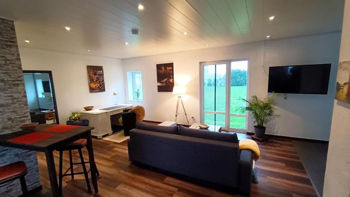 Kleine Landhaus-Wohnung im freistehenden Fachwerkhaus