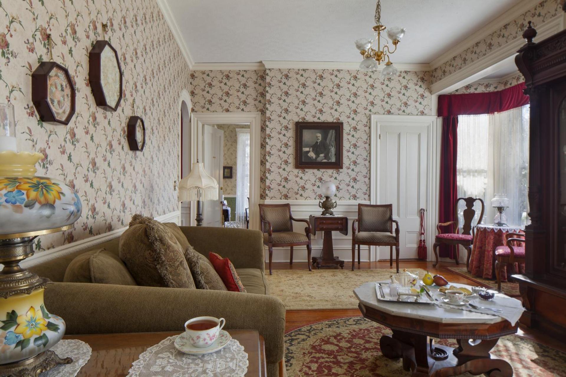 Isaiah Jones Homestead Bed and Breakfast