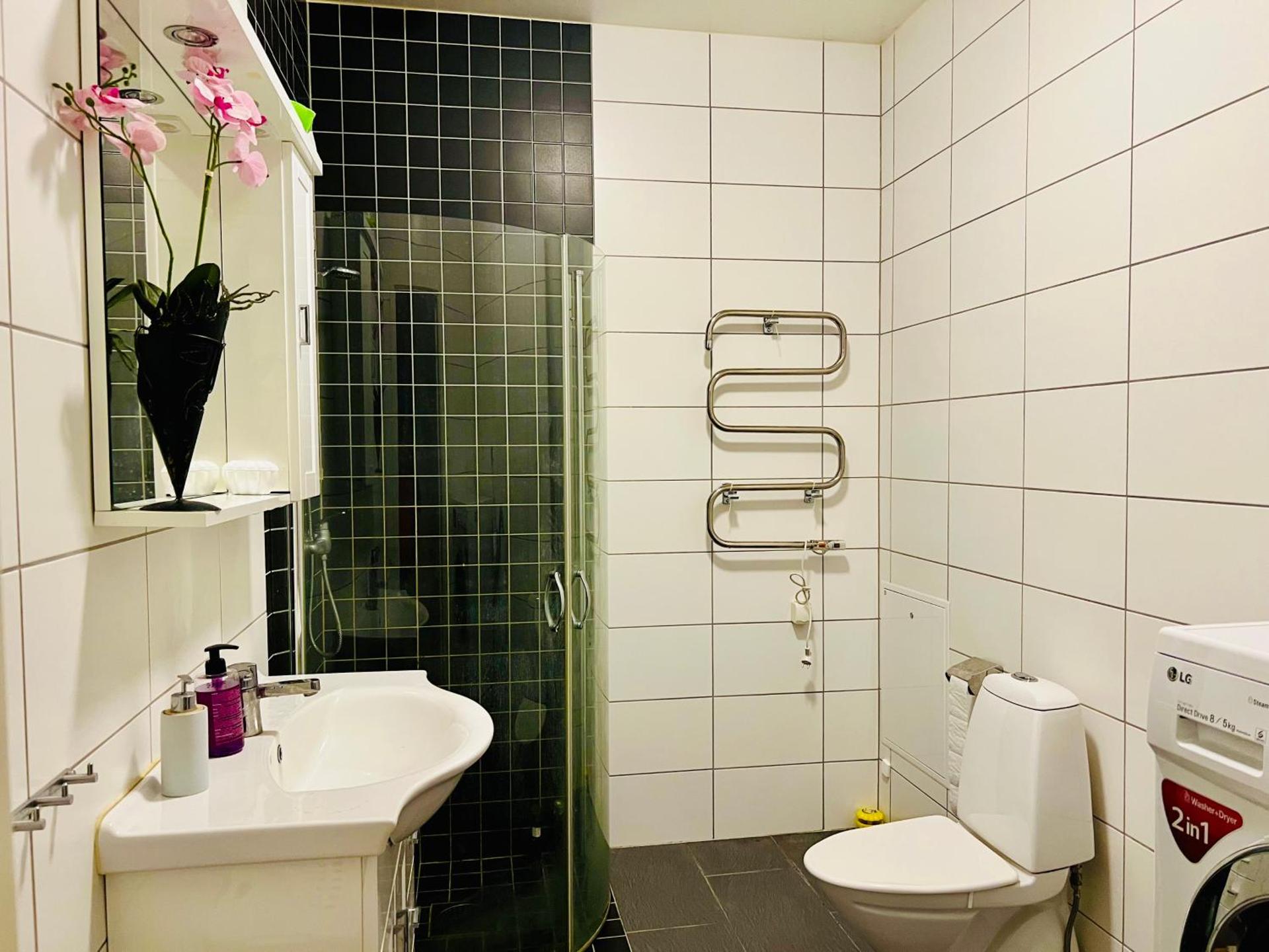 Comfortable Cozy accommodation - Husievägen 100