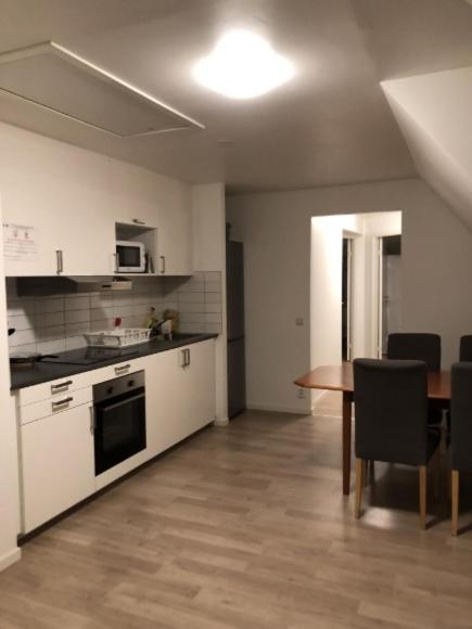 Comfortable Cozy accommodation - Husievägen 100