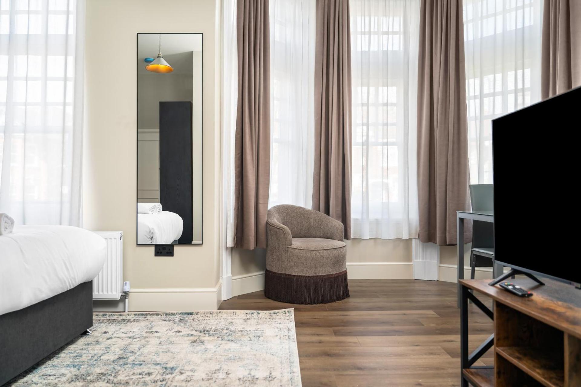 Willesden Green Modern Living Suites