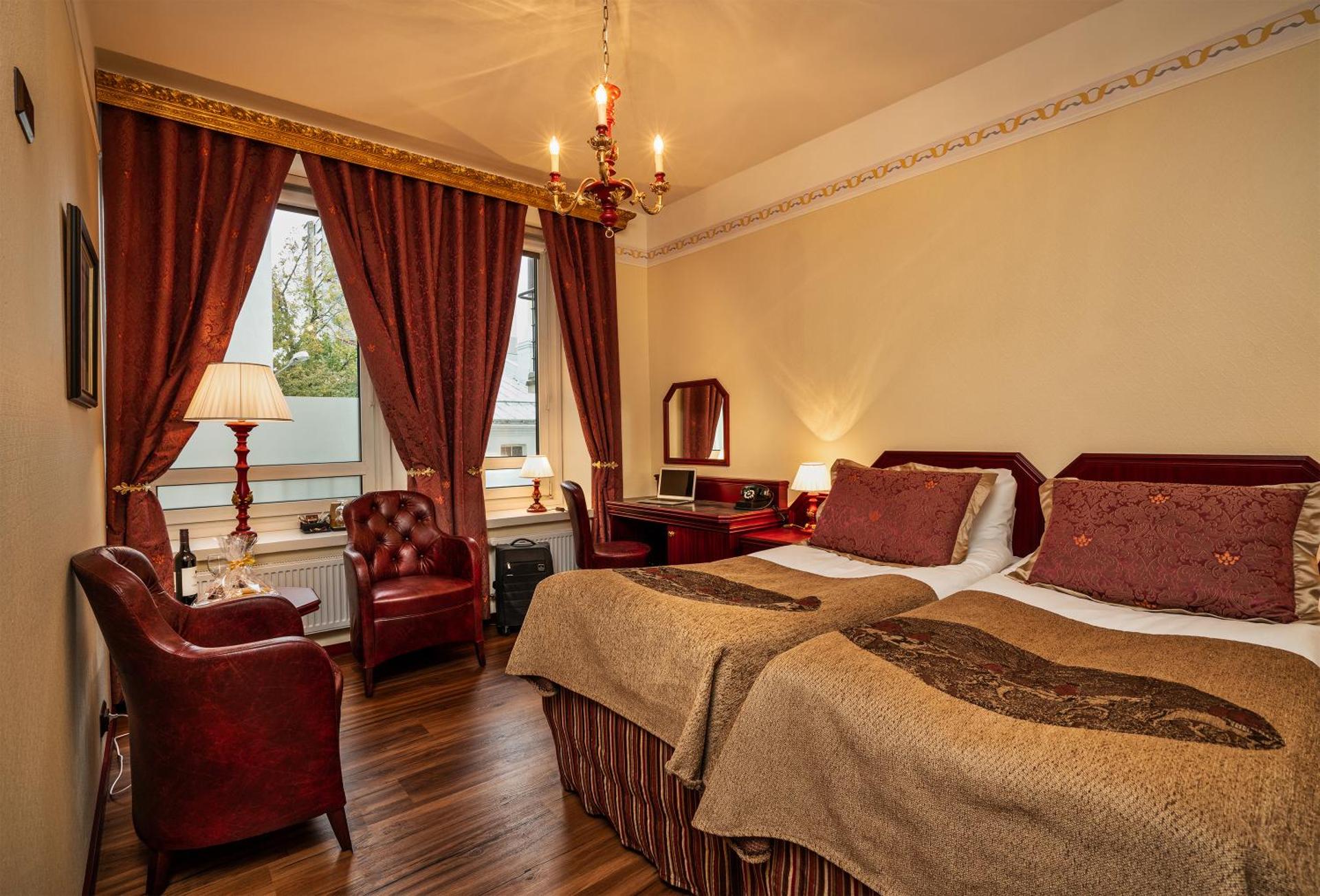 Standard Twin Room with Sauna