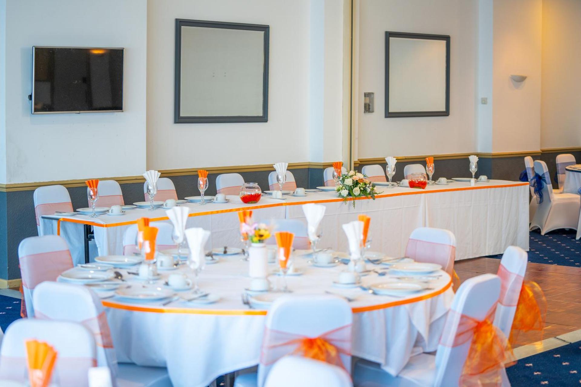 Meeting/conference room