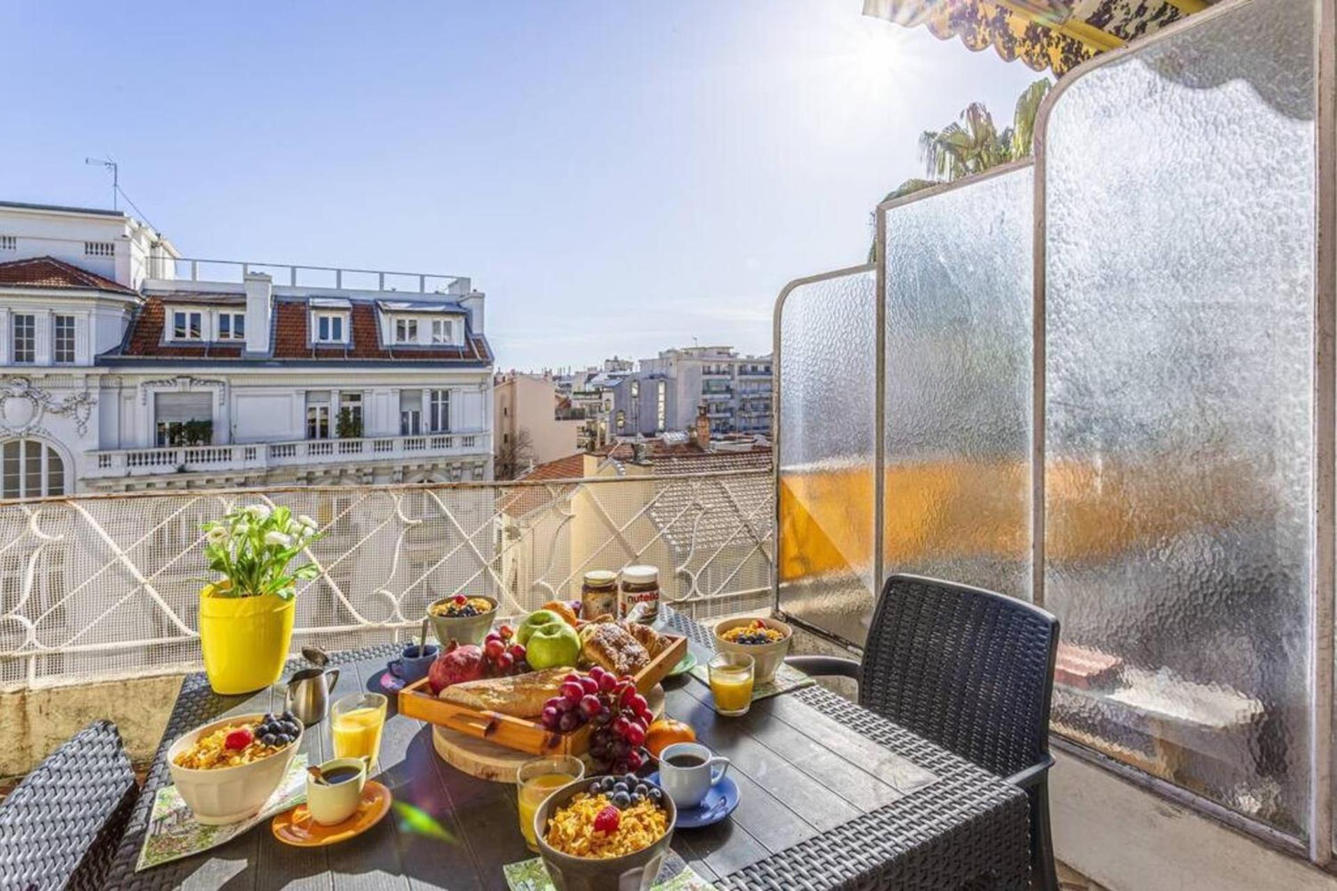 FLEURS 22 - City Center - Modern w Terrace