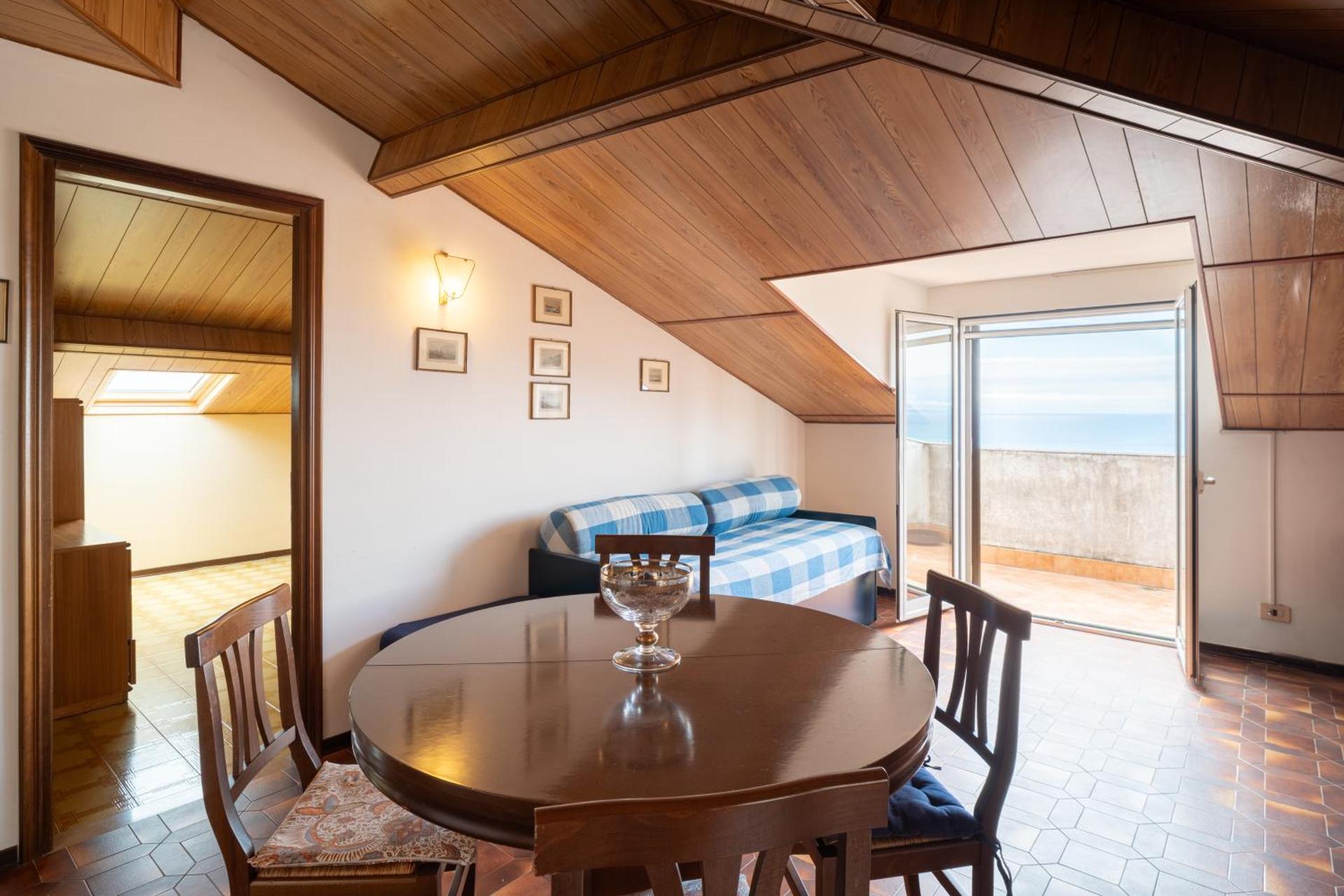 Seaview - Deluxe apartment - Billiard - Pool in July and August - AC in the Bedrooms