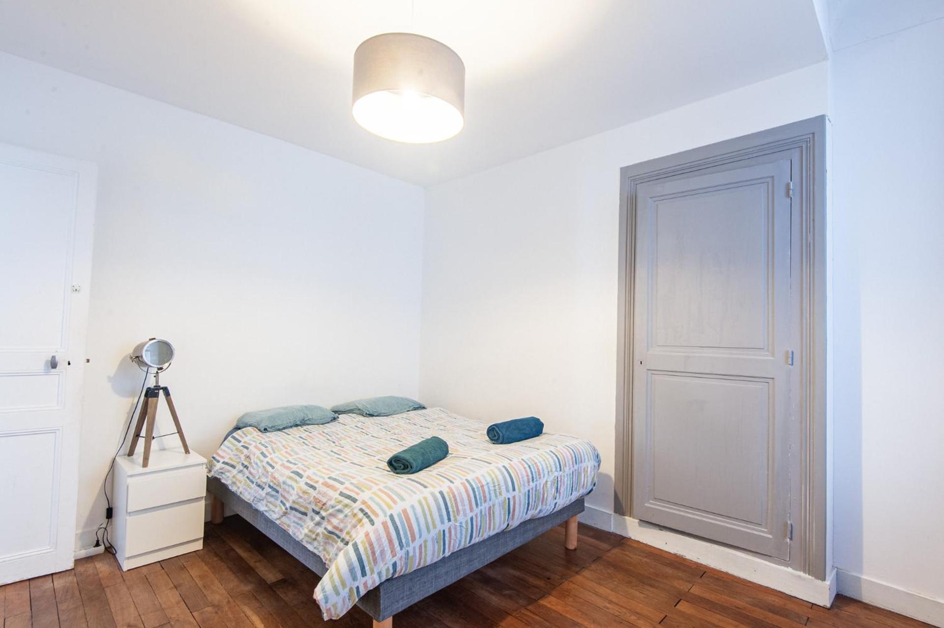 Appartement Ancien - 4 chambres - Centre ville Poitiers