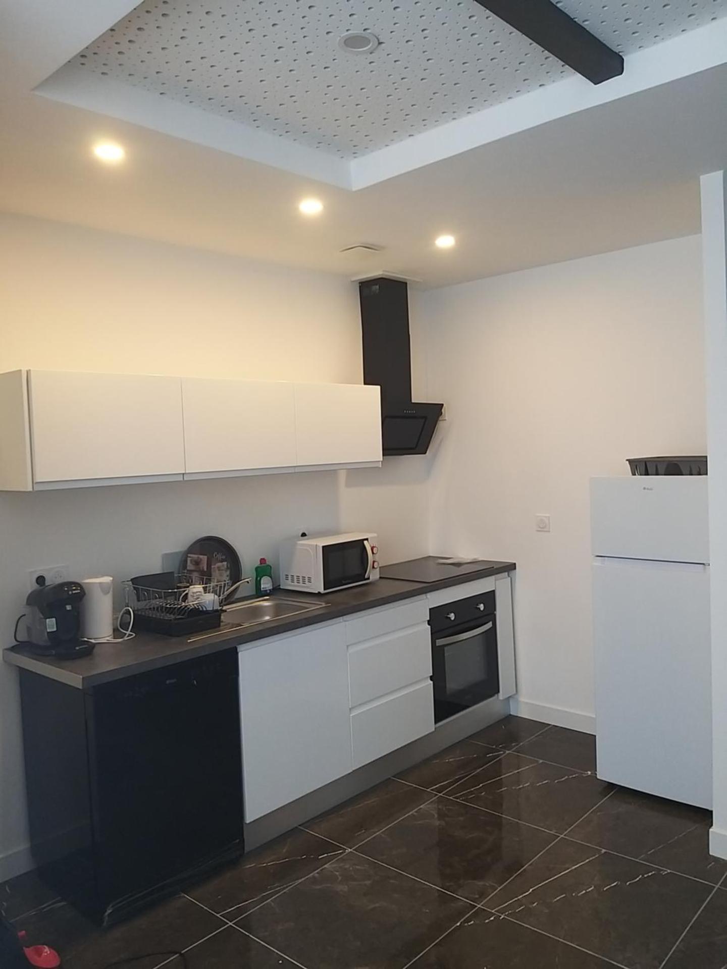 Appartement privé moderne et lumineux plain-pied