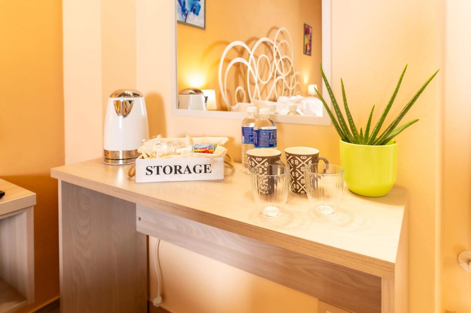 Coffee/tea facilities