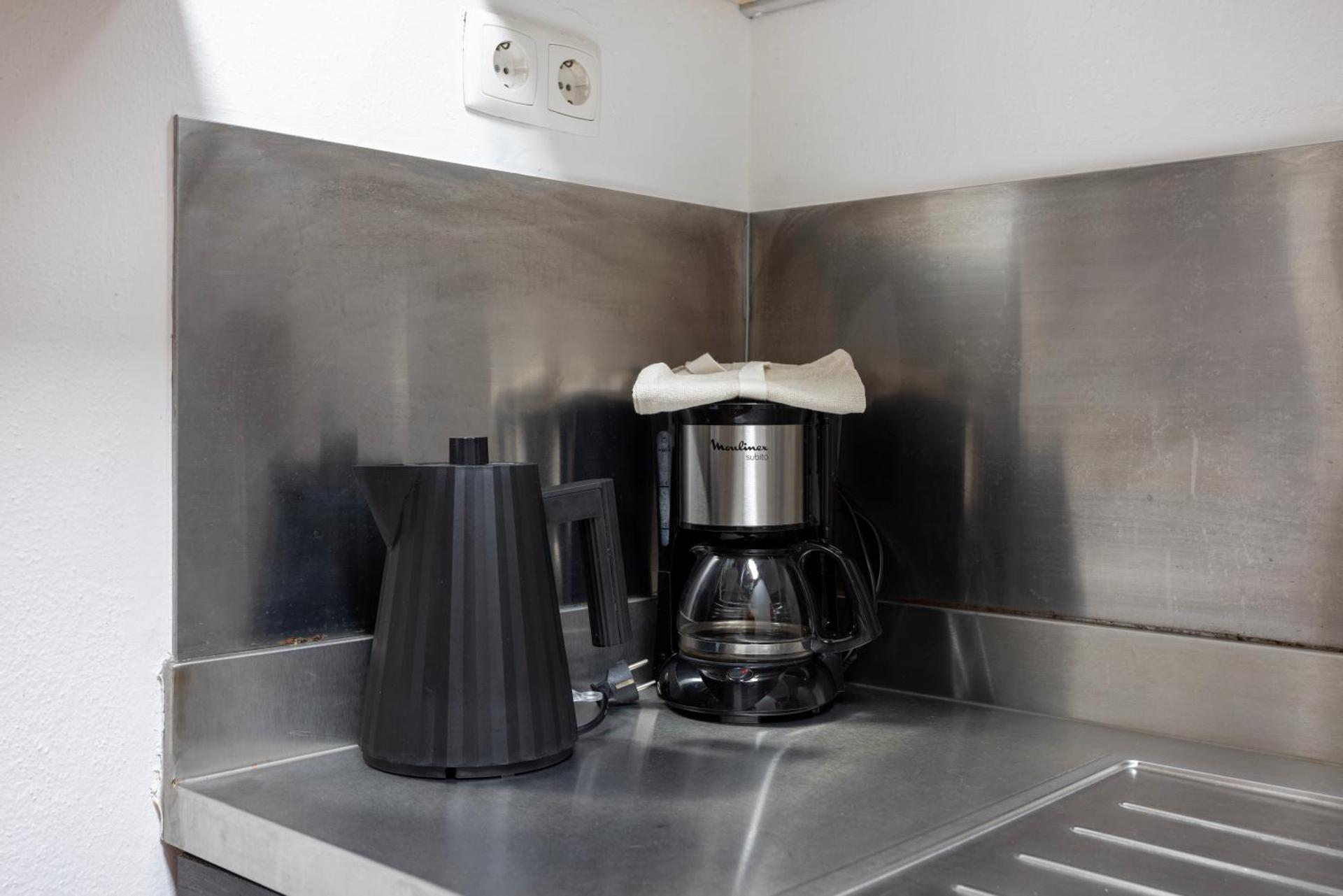 Coffee/tea facilities