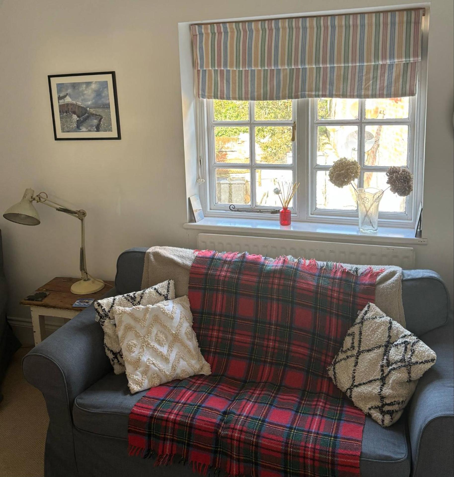 Flat 4 The Gables Lyme Regis with parking