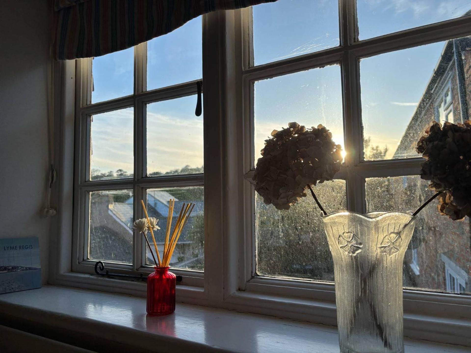 Flat 4 The Gables Lyme Regis with parking