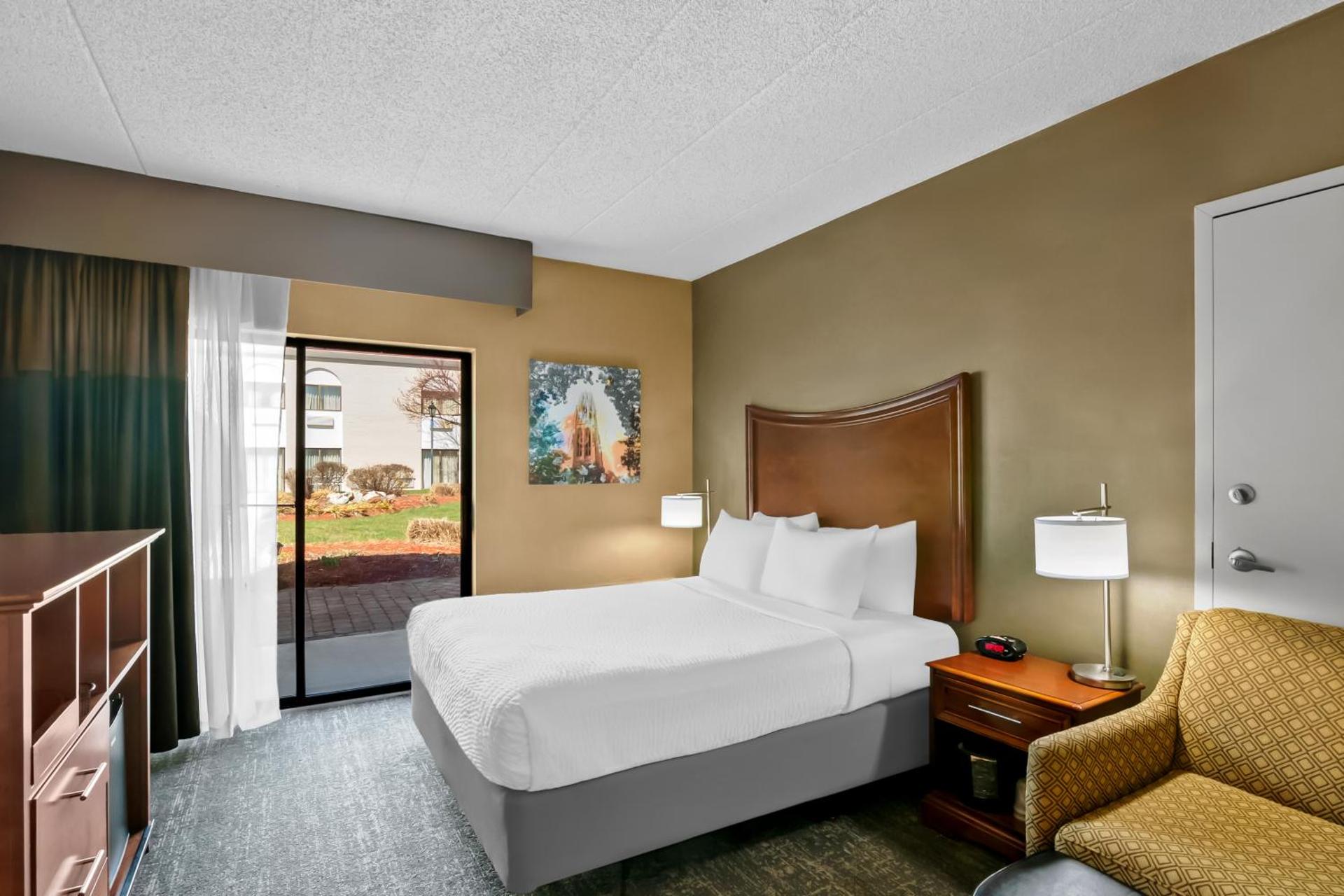 Queen Room - Disability Access/Non Smoking