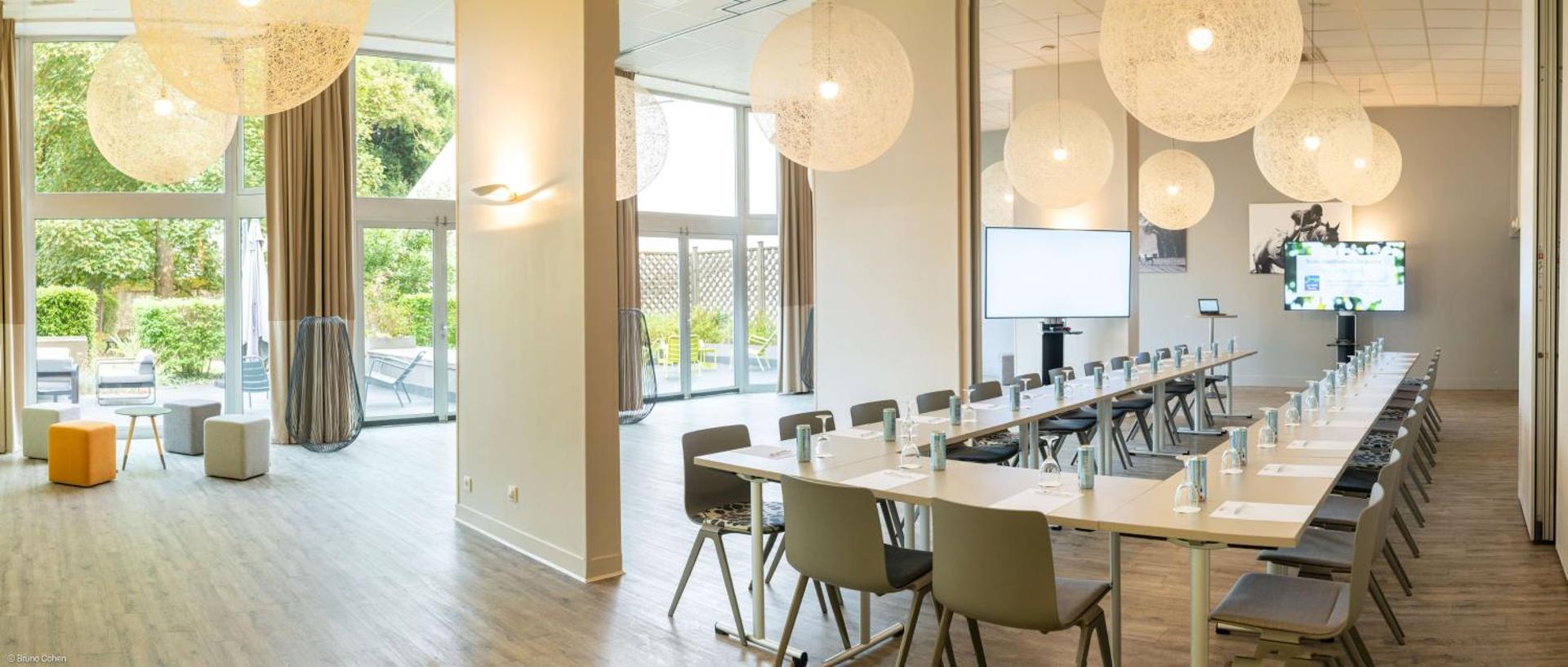 Meeting/conference room