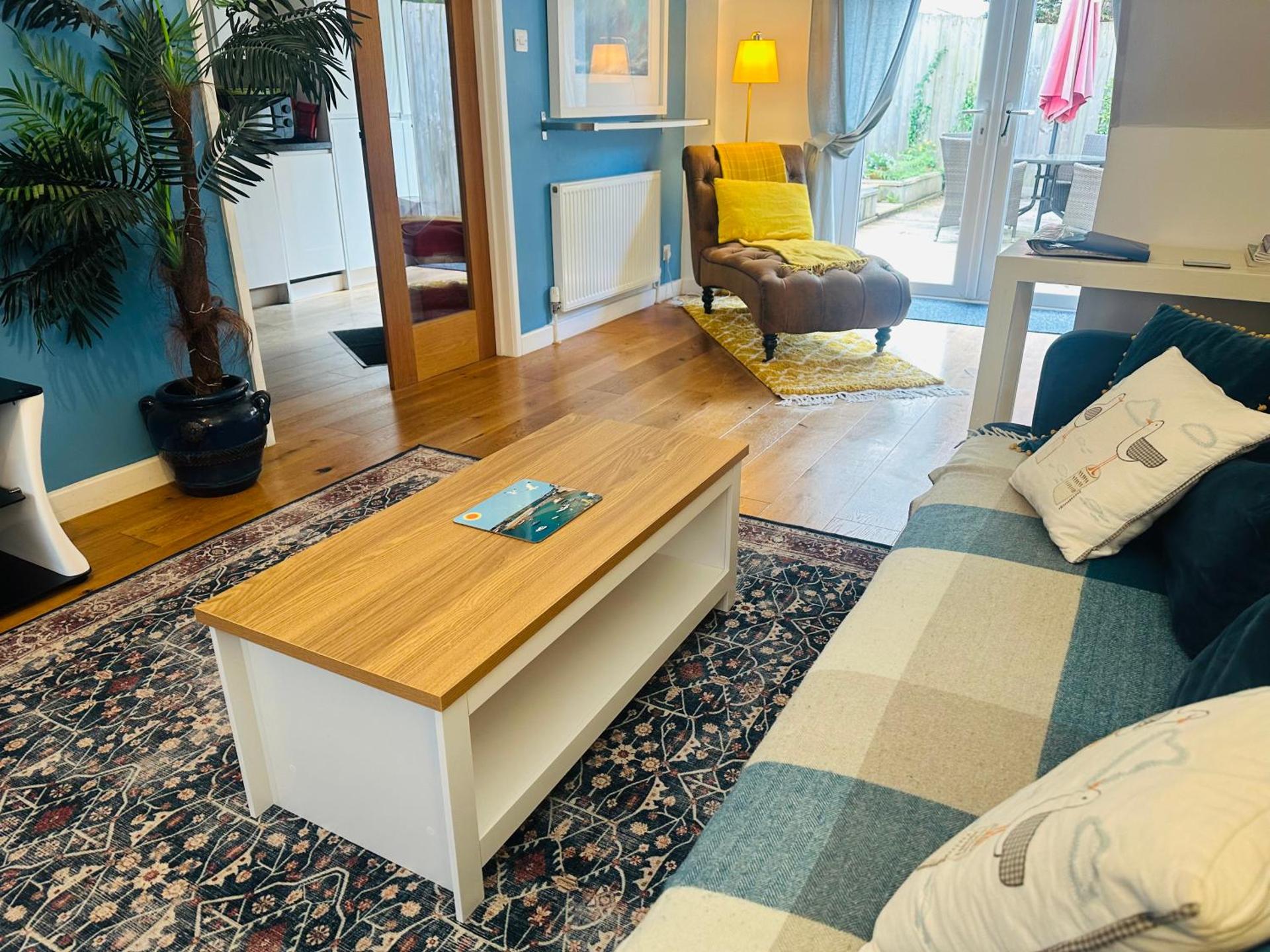 Beach Road- short walk to Charlestown, Carlyon Bay & coastal paths- dog friendly