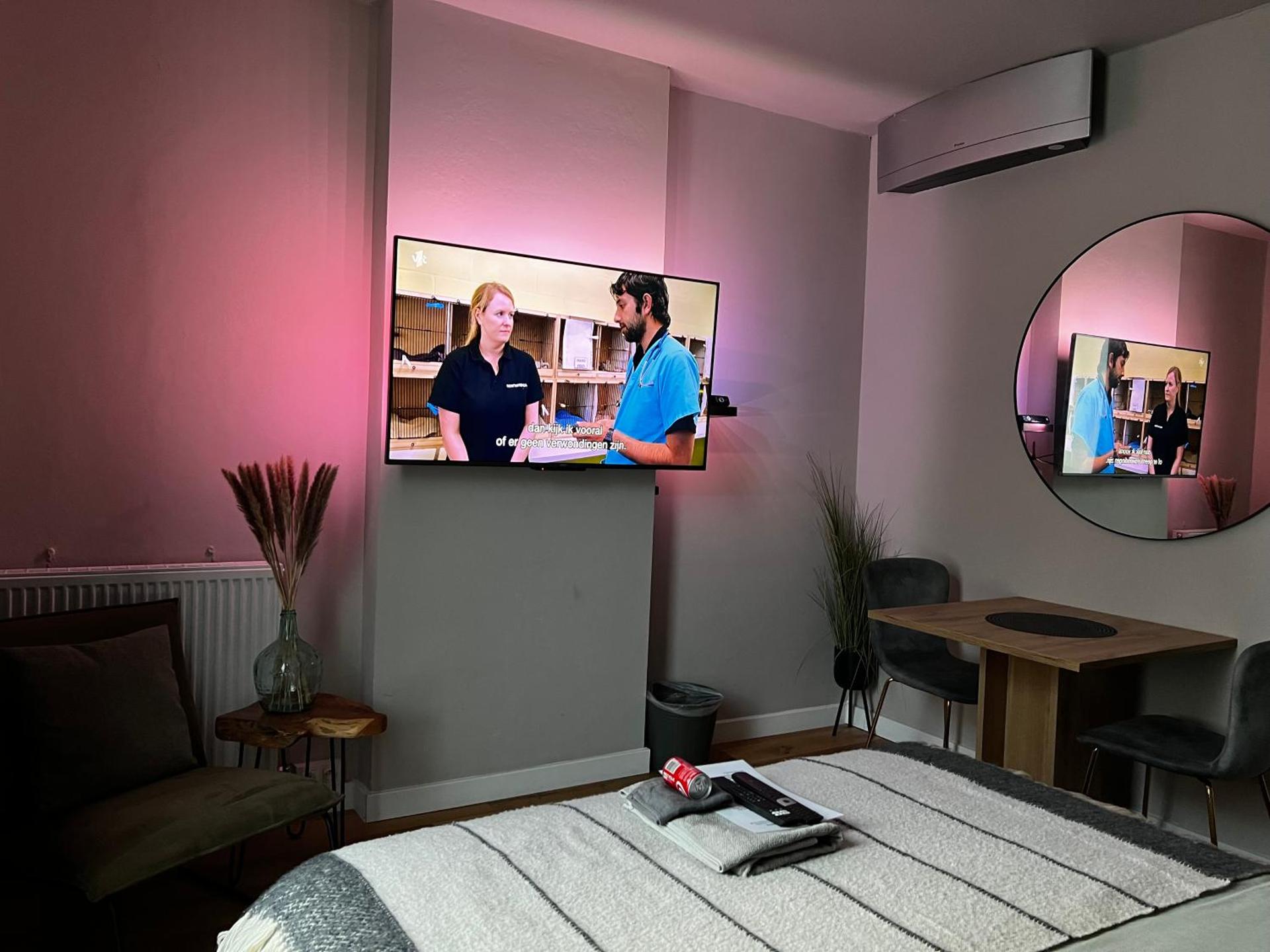 Boutique Leuven - self check in with CHEAPEST PARKING