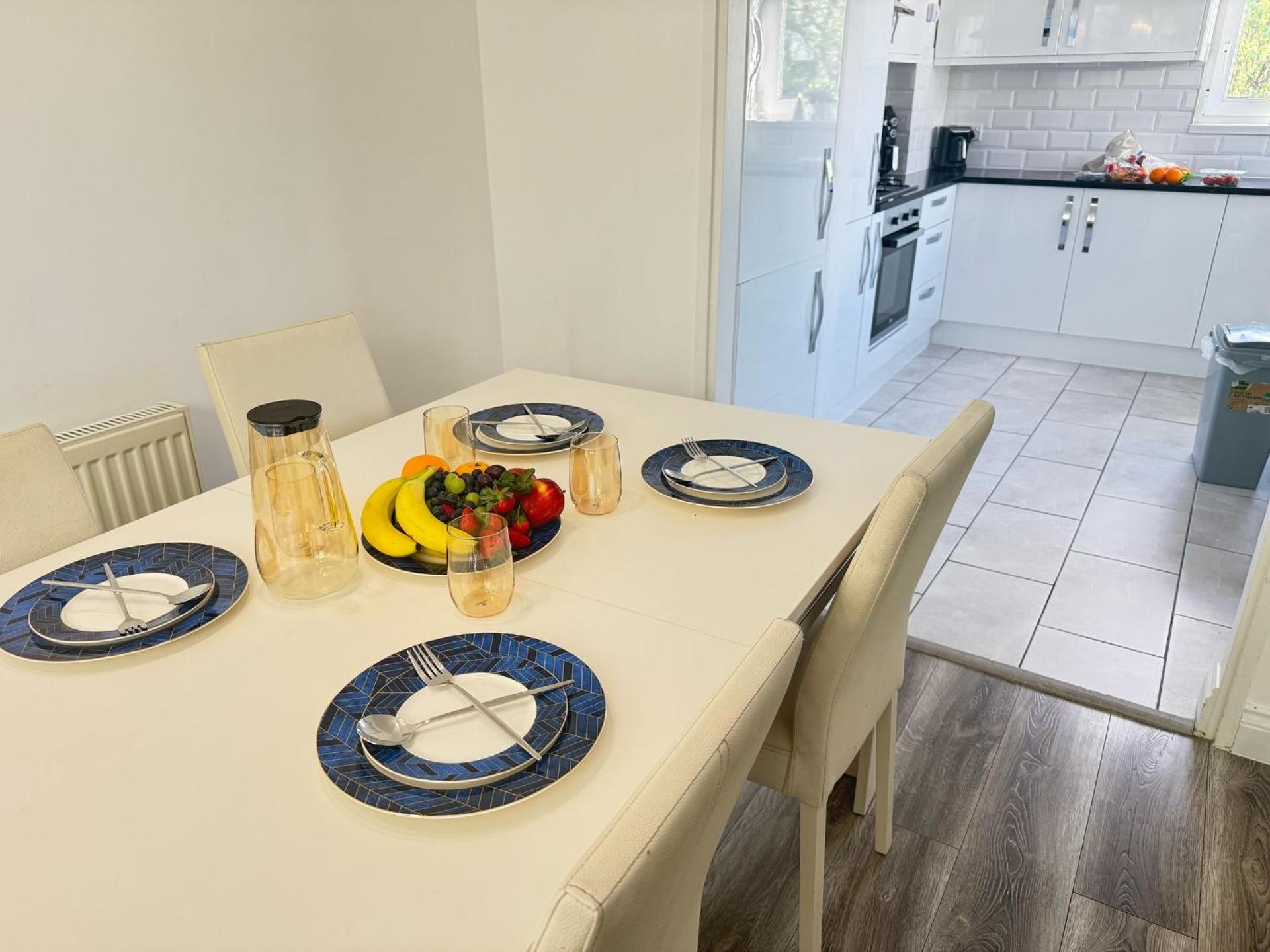 Betty Homes - Nearby Angel and HIghbury