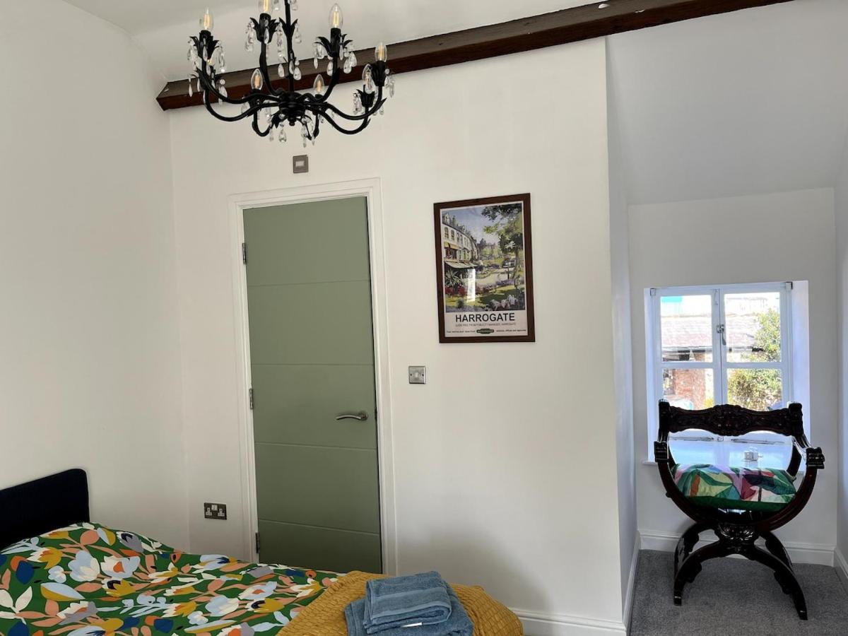 Railway Cottage Horsforth