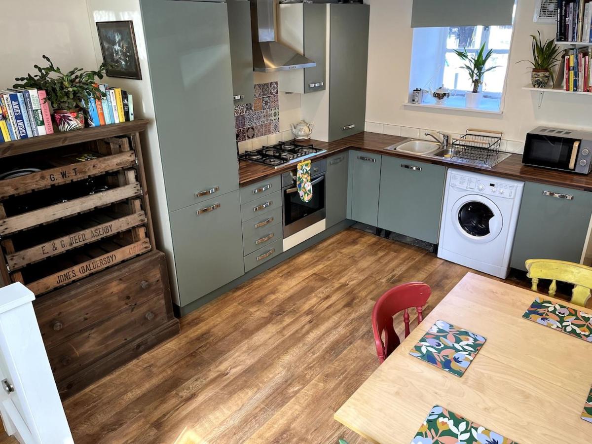 Railway Cottage Horsforth