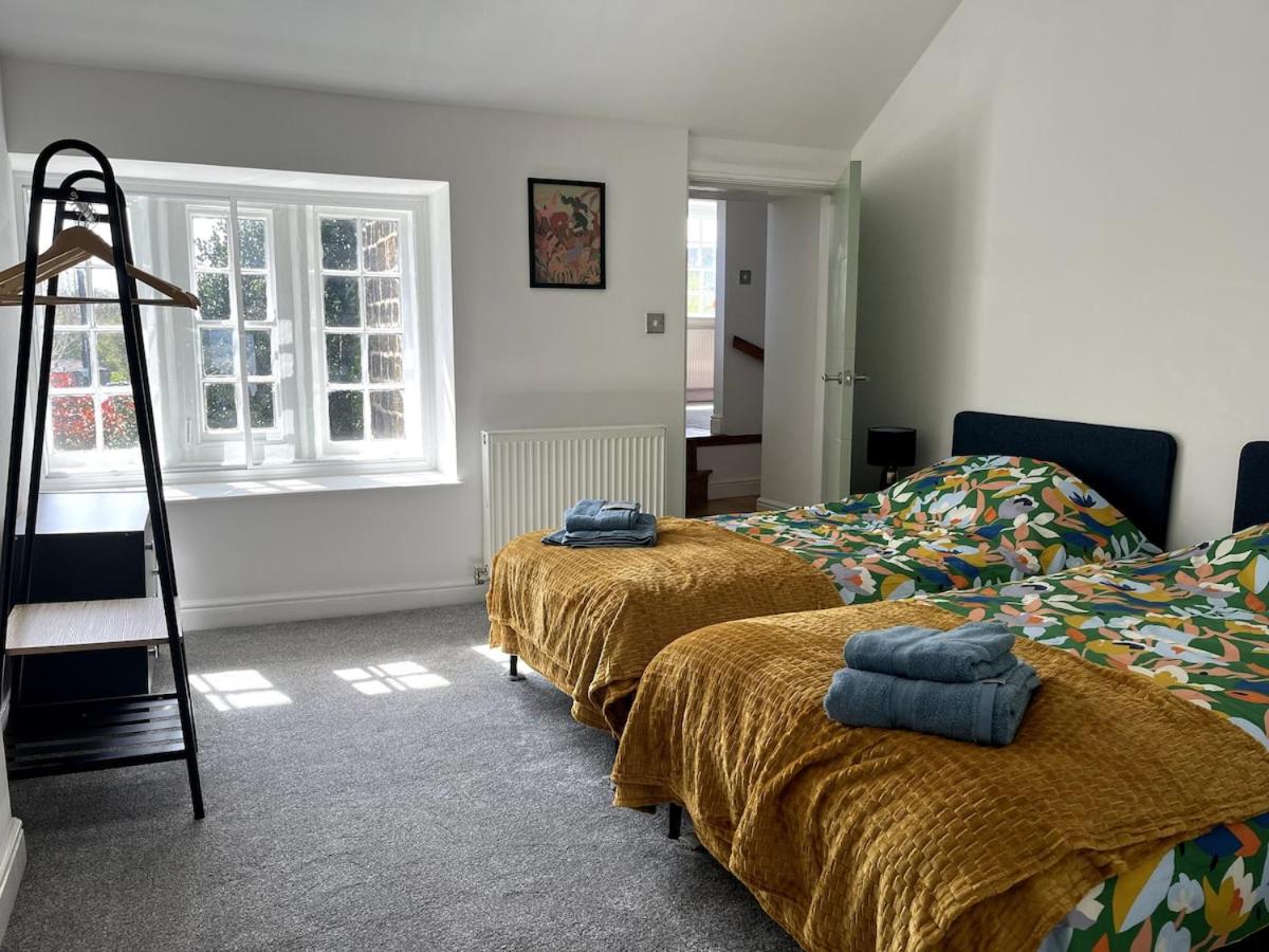 Railway Cottage Horsforth