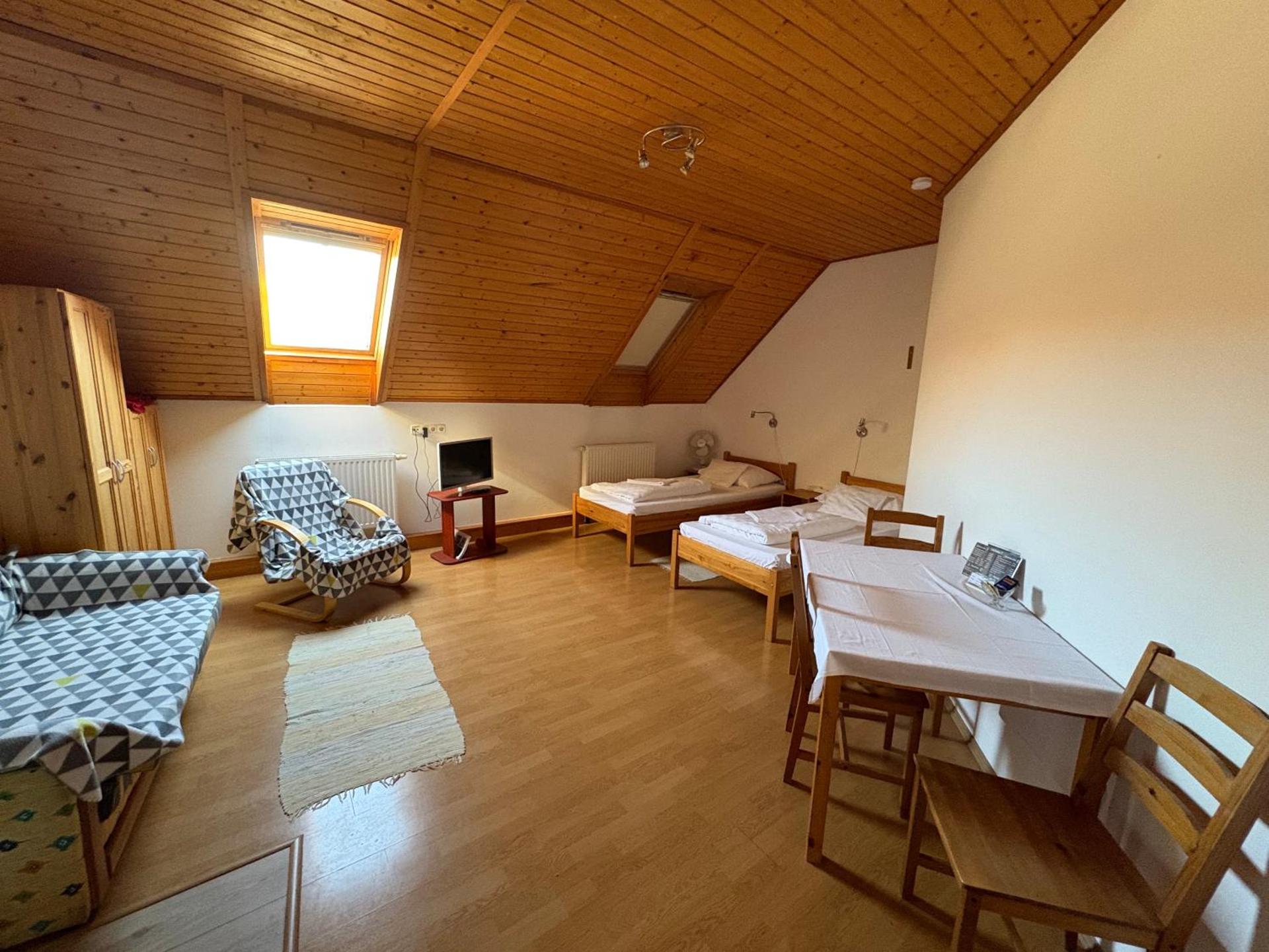 Haramia Csapszék és Fogadó