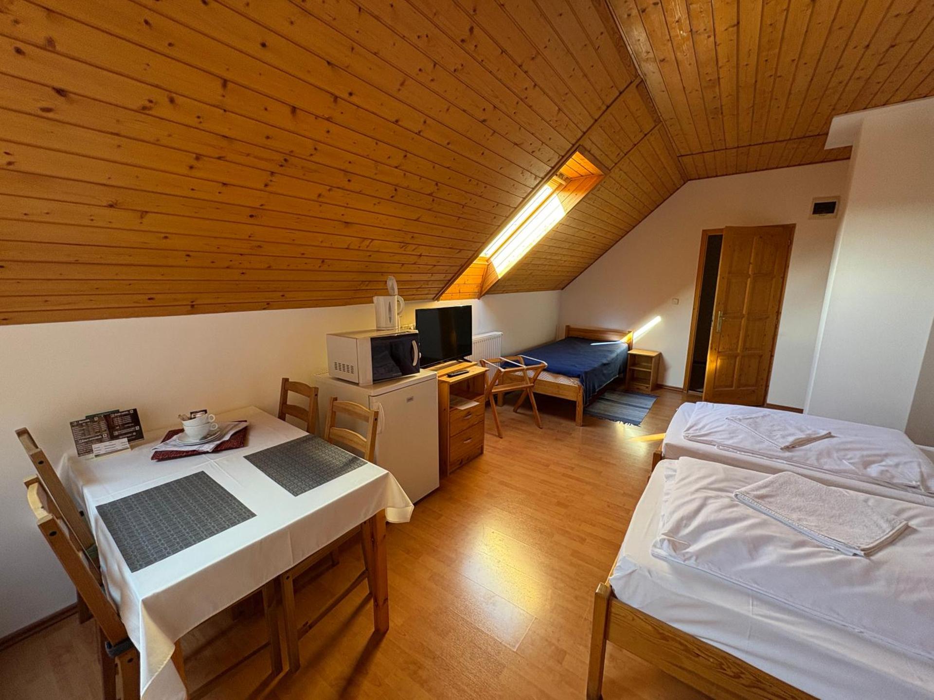 Haramia Csapszék és Fogadó