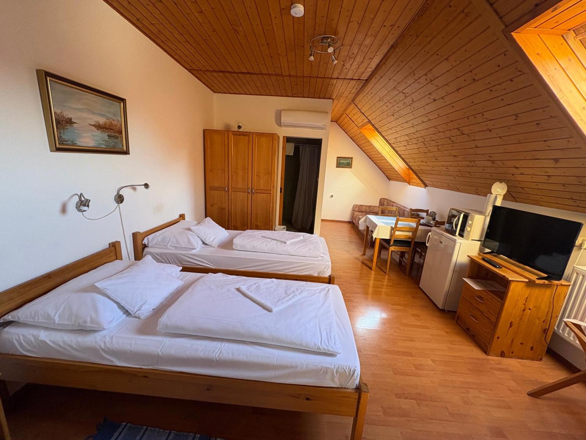 Haramia Csapszék és Fogadó