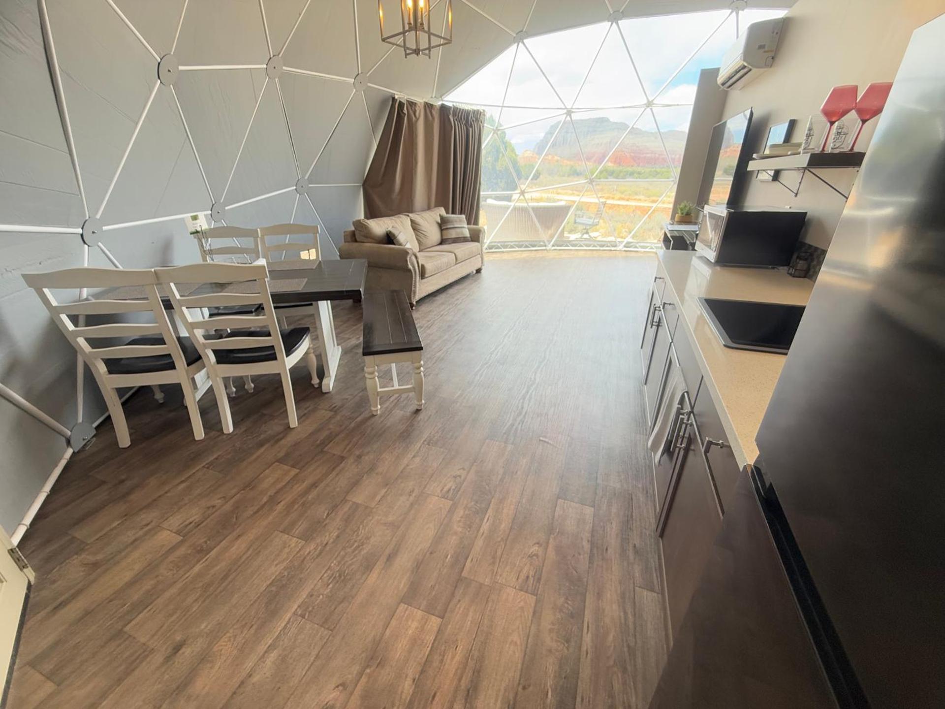 Kitchen or kitchenette