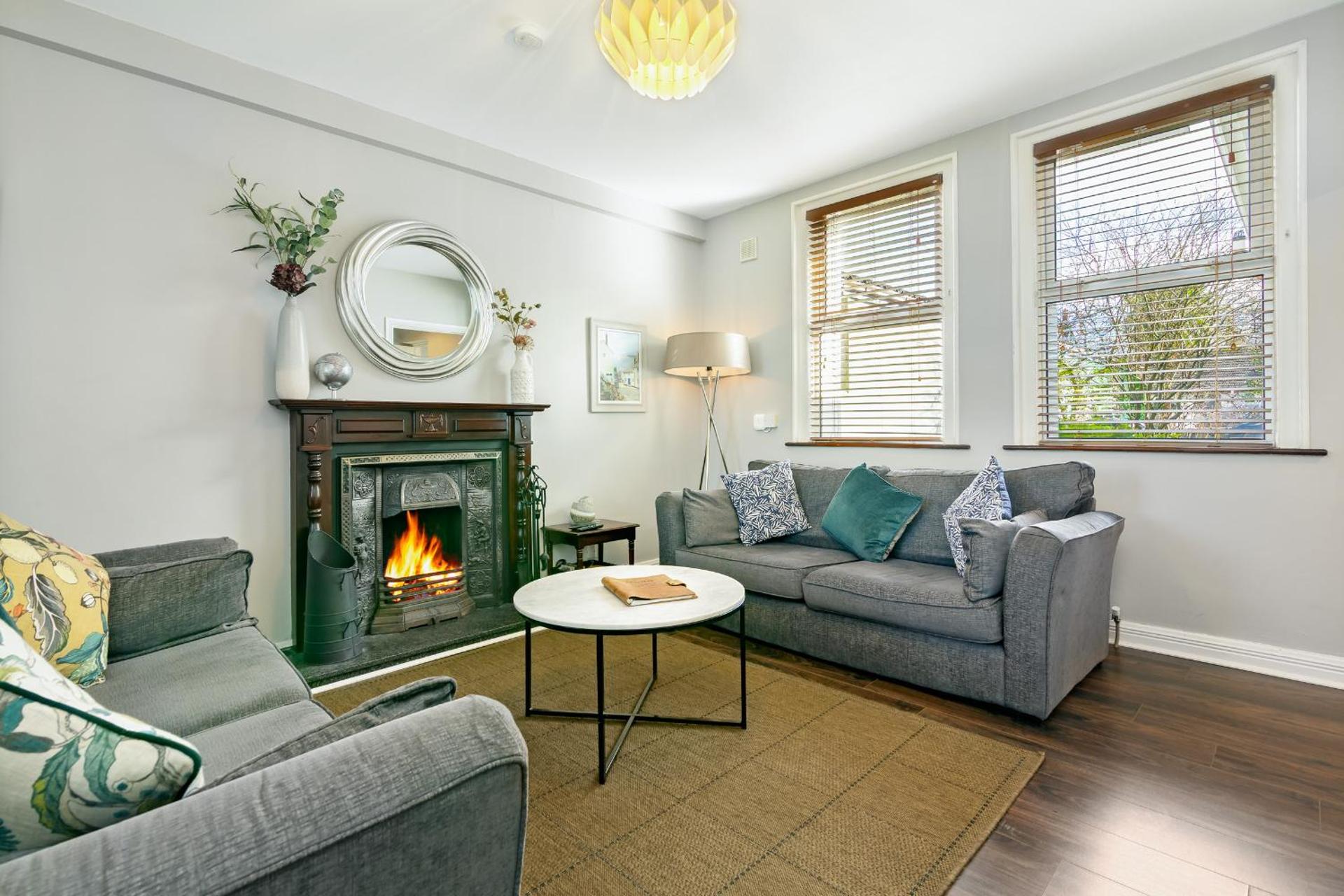 Communal lounge/ TV room