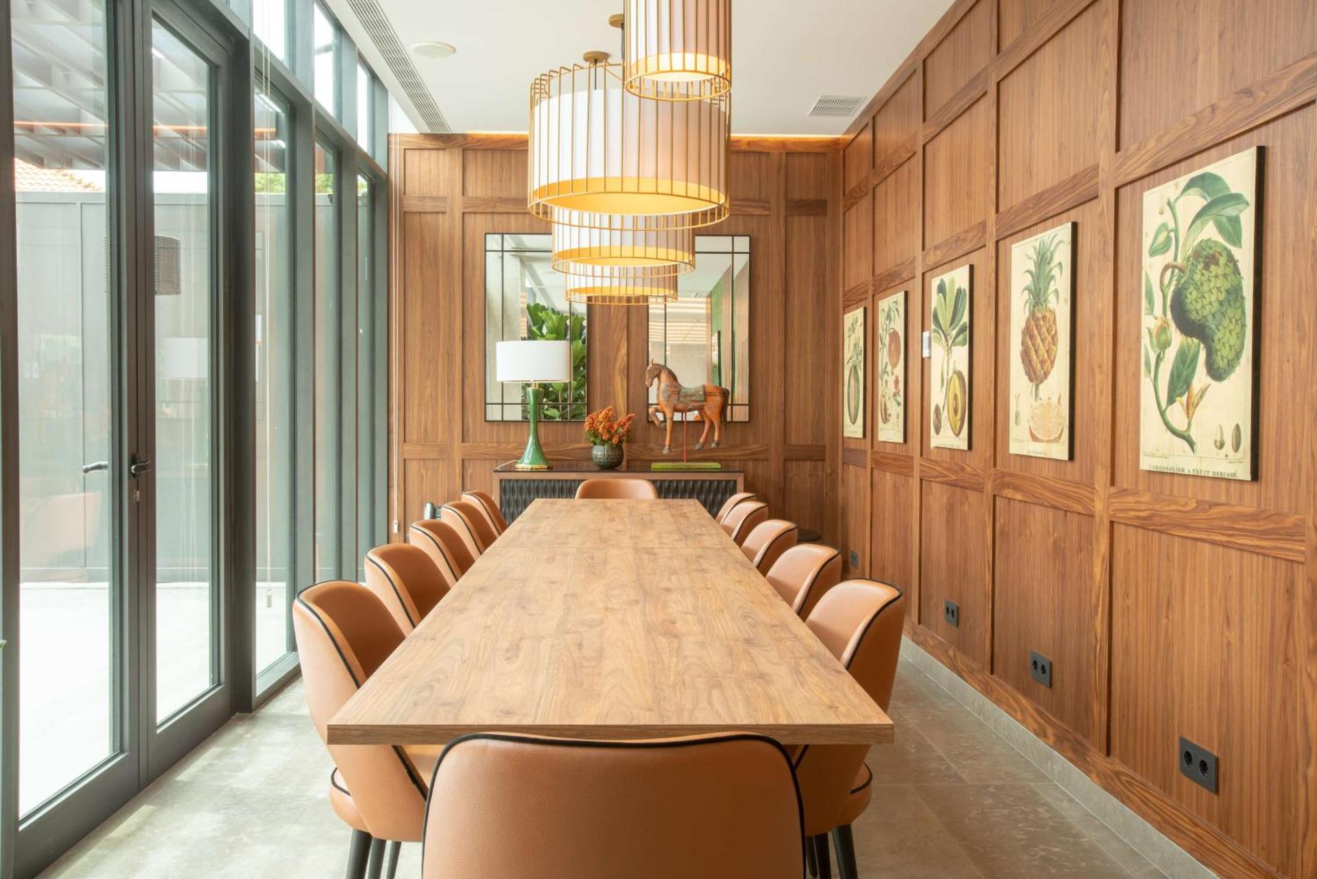 Meeting/conference room