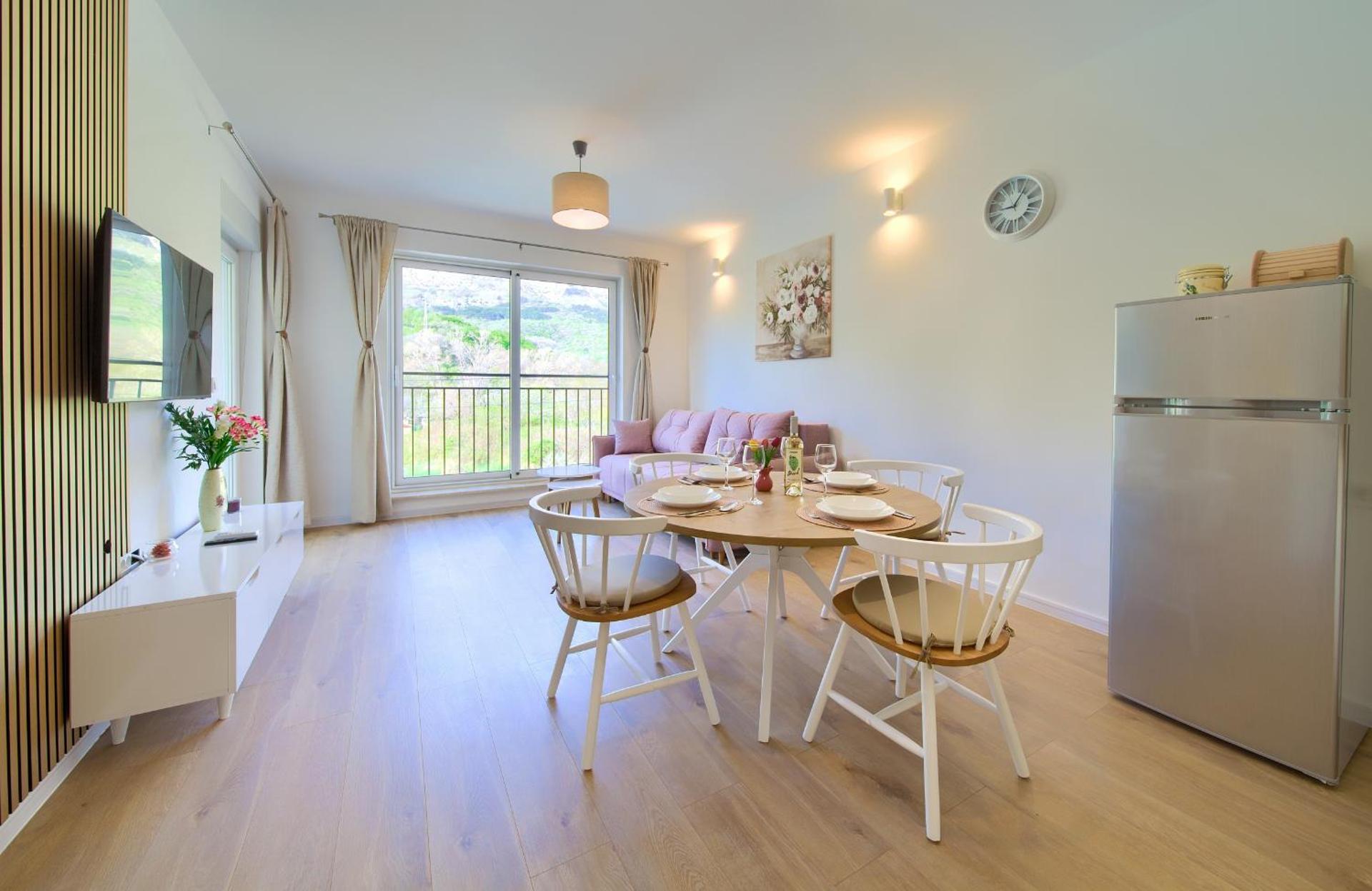 Apartments Ena & Leona