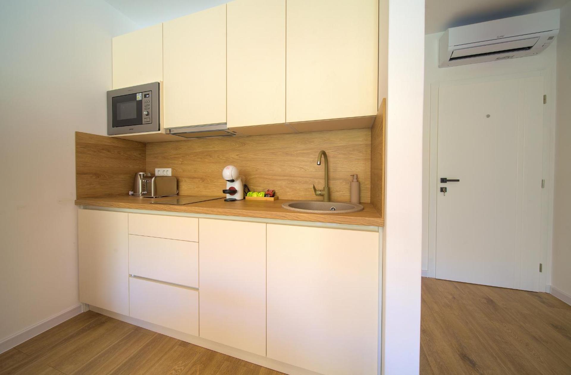 Apartments Ena & Leona