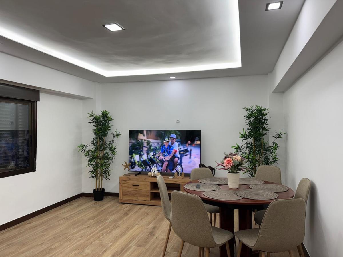 Entire apartment in the heart of downtown N&N