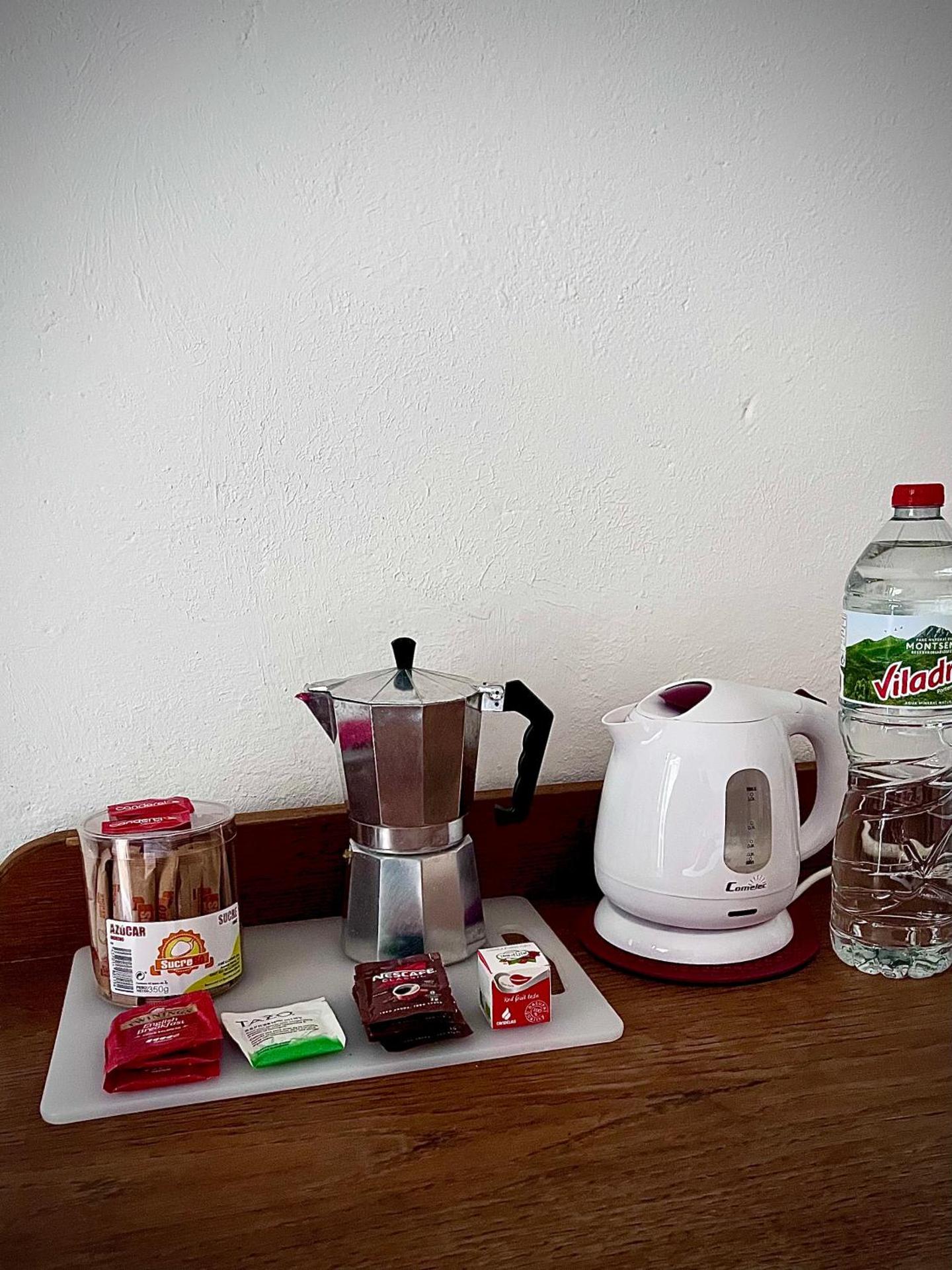 Coffee/tea facilities