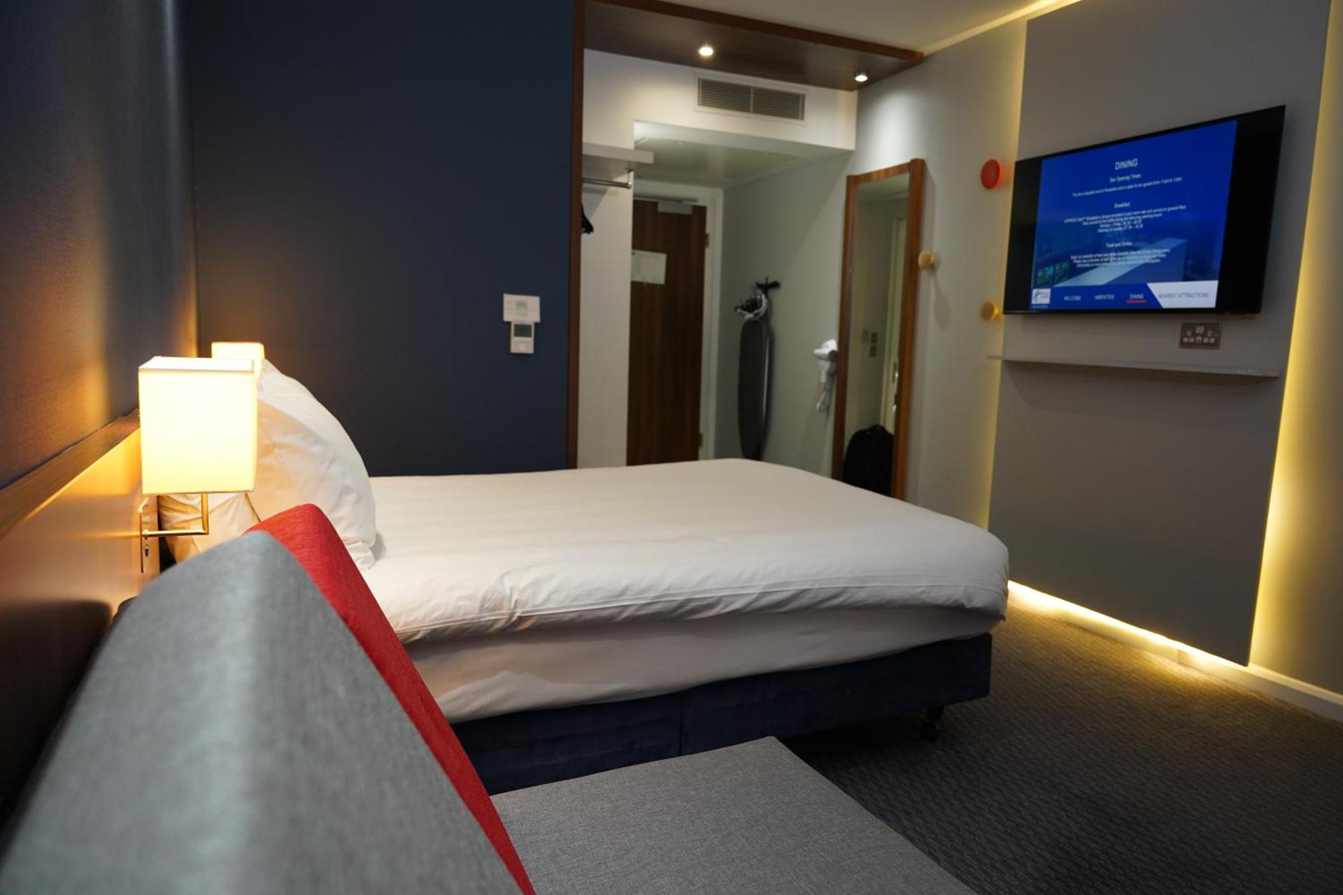 Holiday Inn Express Harlow by IHG