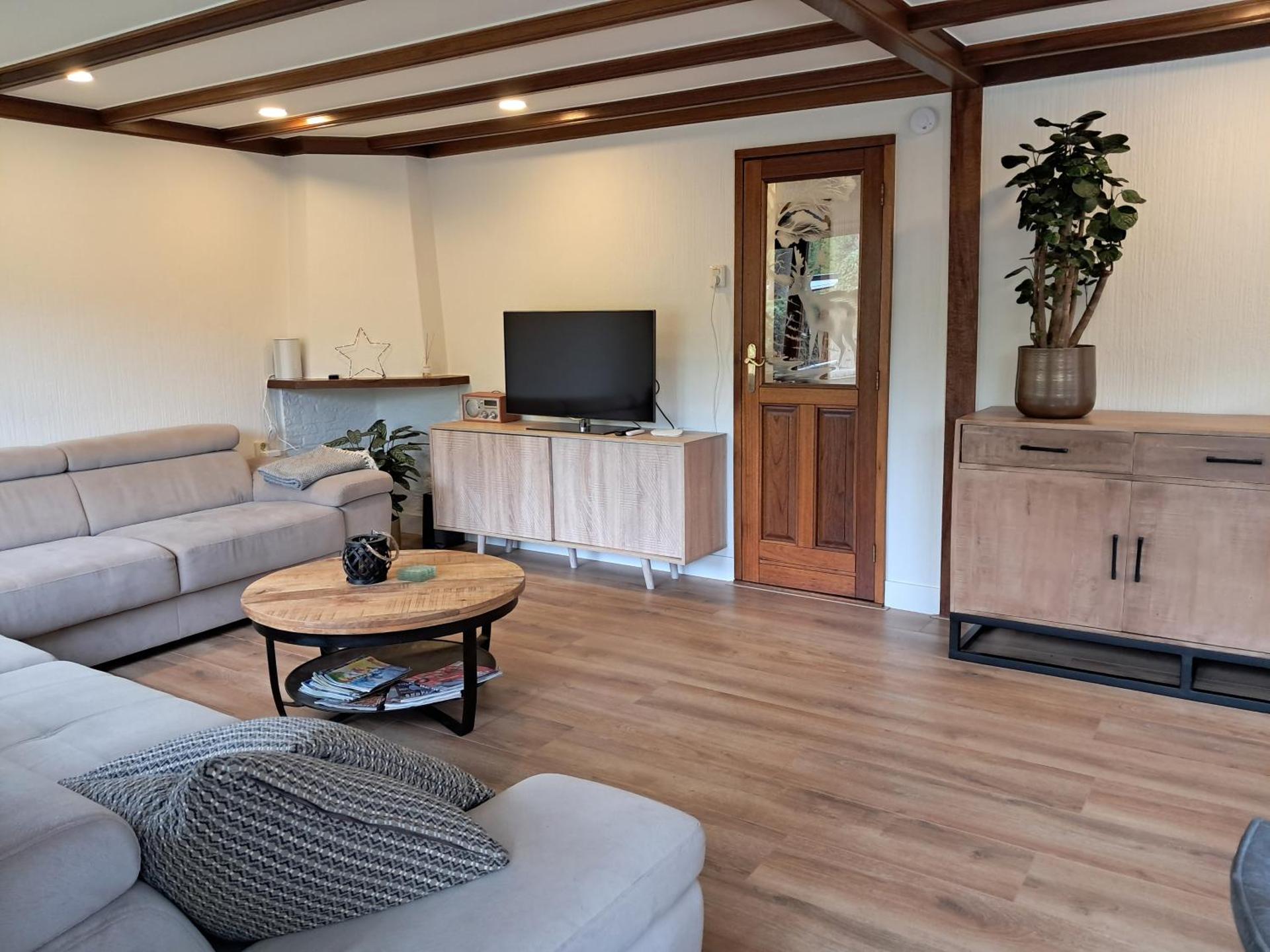 2 tot 6 persoons Natuurhuisje volledig omheind en helemaal gerenoveerd in het bos op de Veluwe in voorthuizen