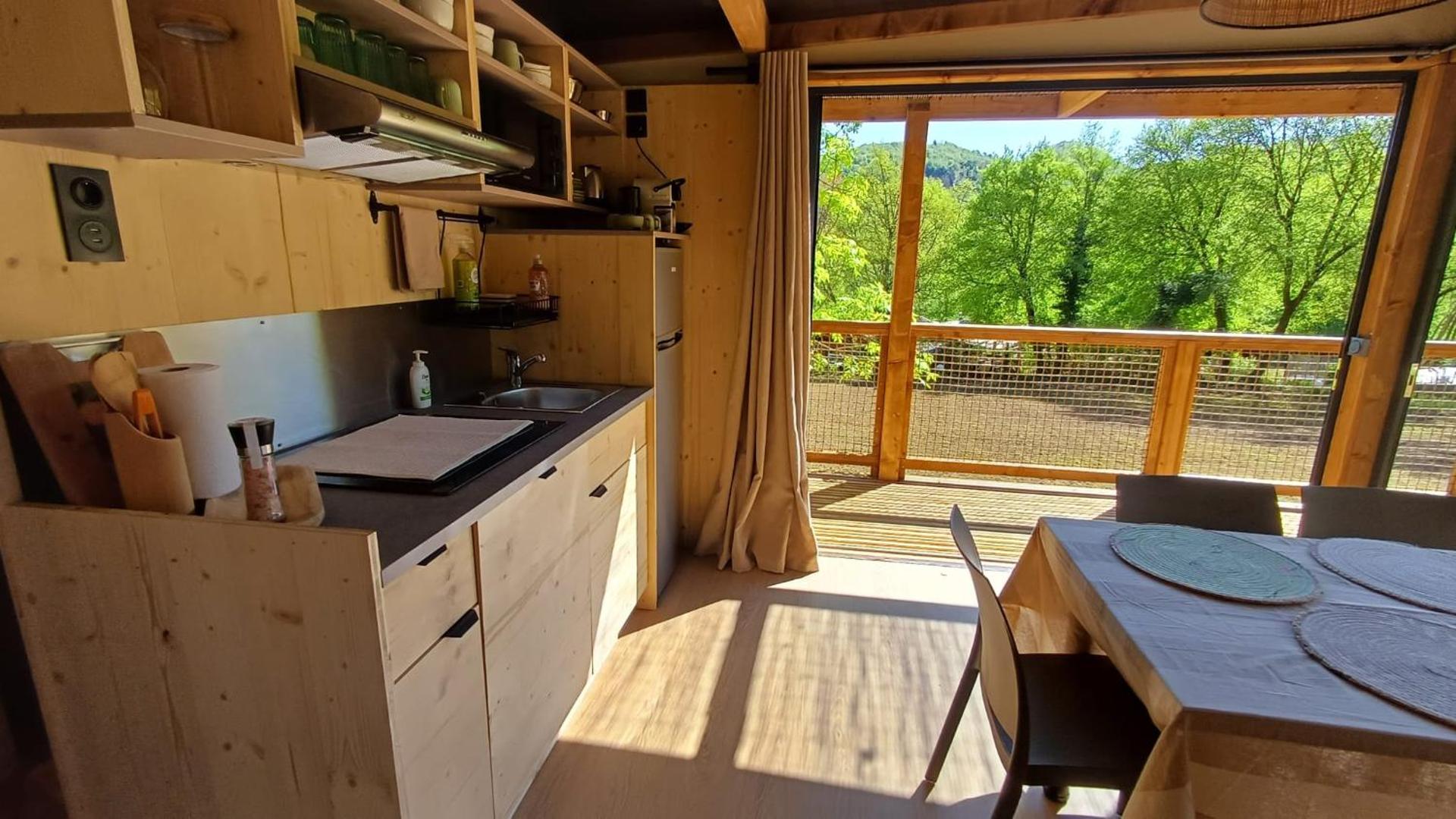 Lodge premium Pique poque